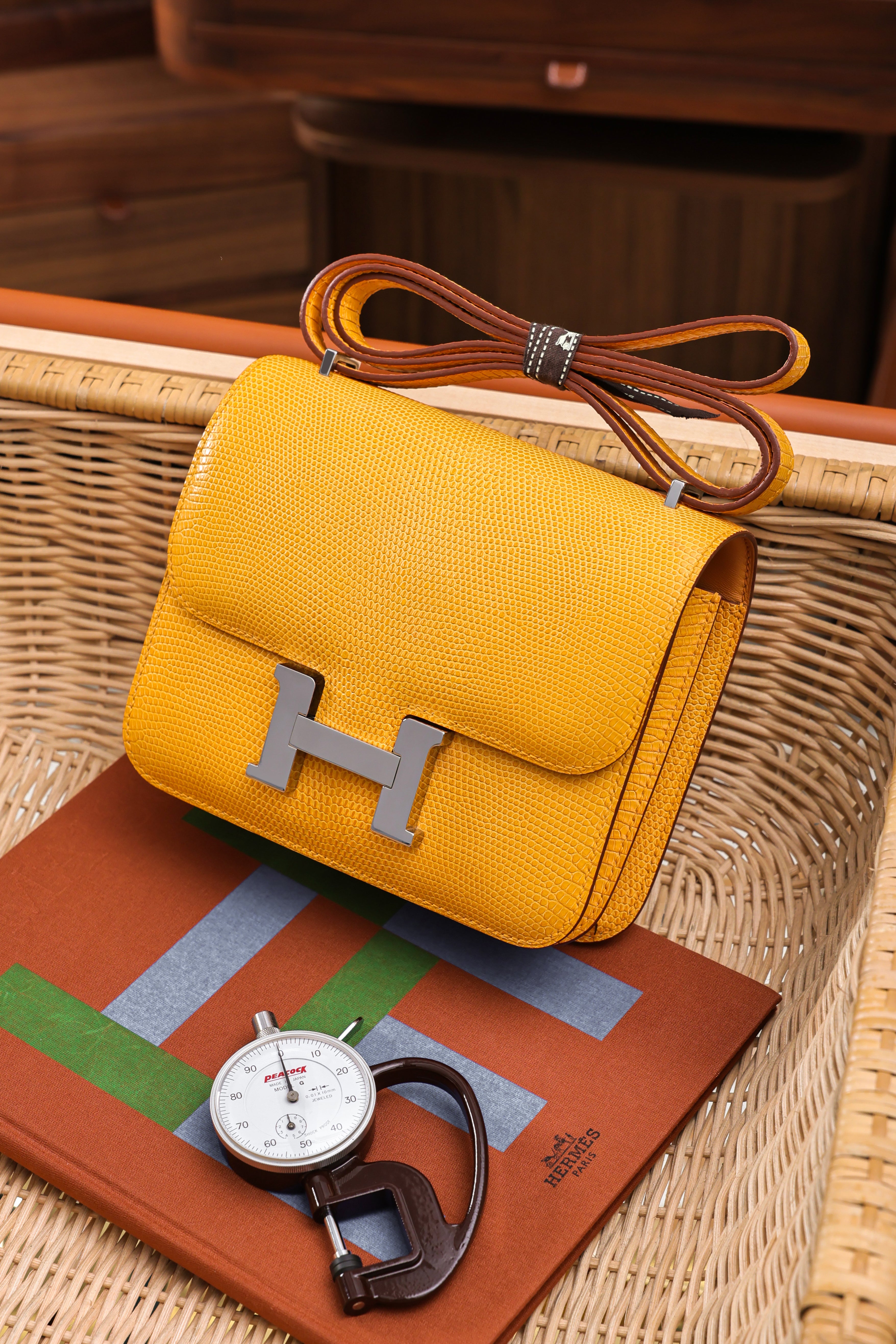 Constance- All Handmade Golden / Sliver Jaune d‘or lizard leather