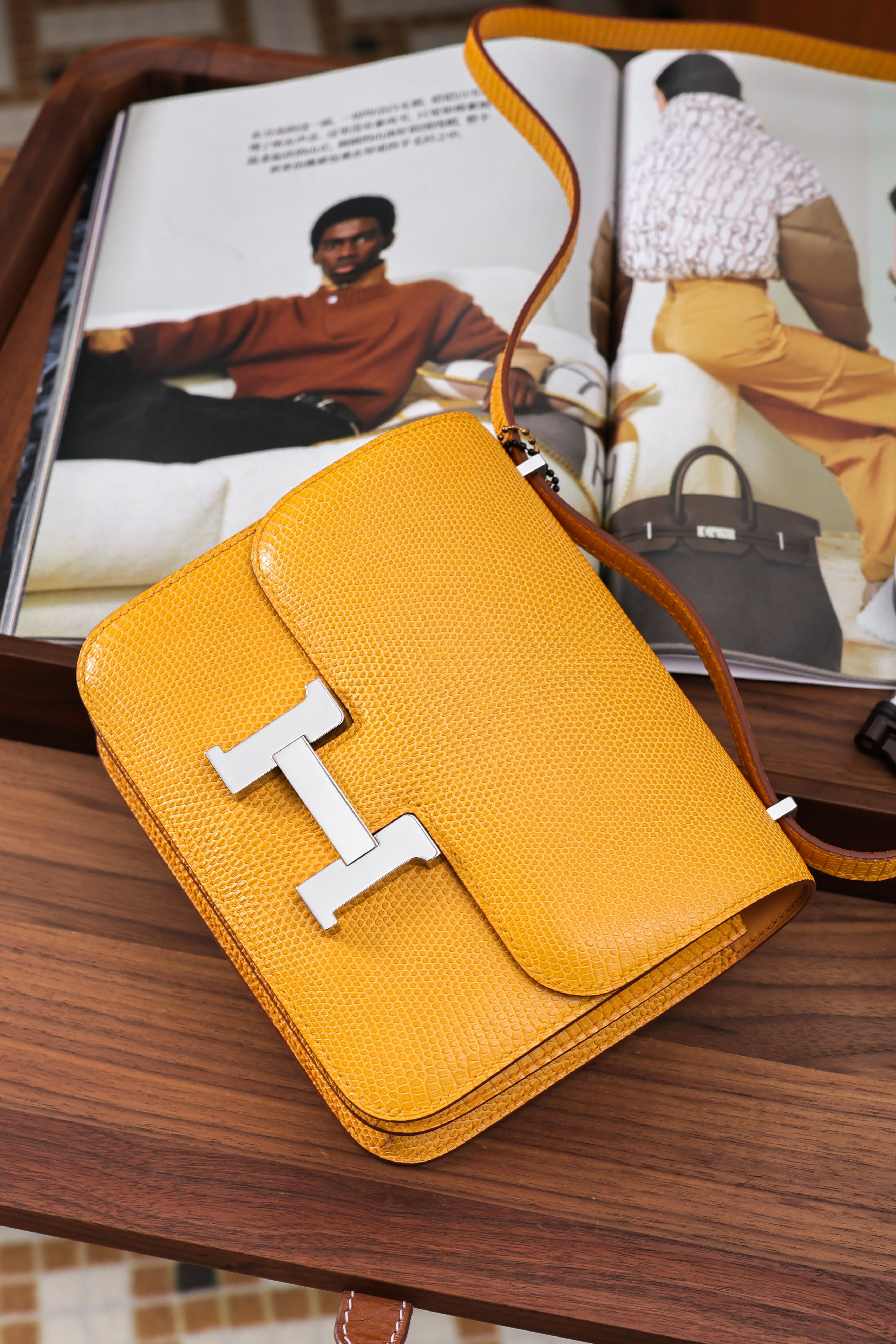 Constance- All Handmade Golden / Sliver Jaune d‘or lizard leather