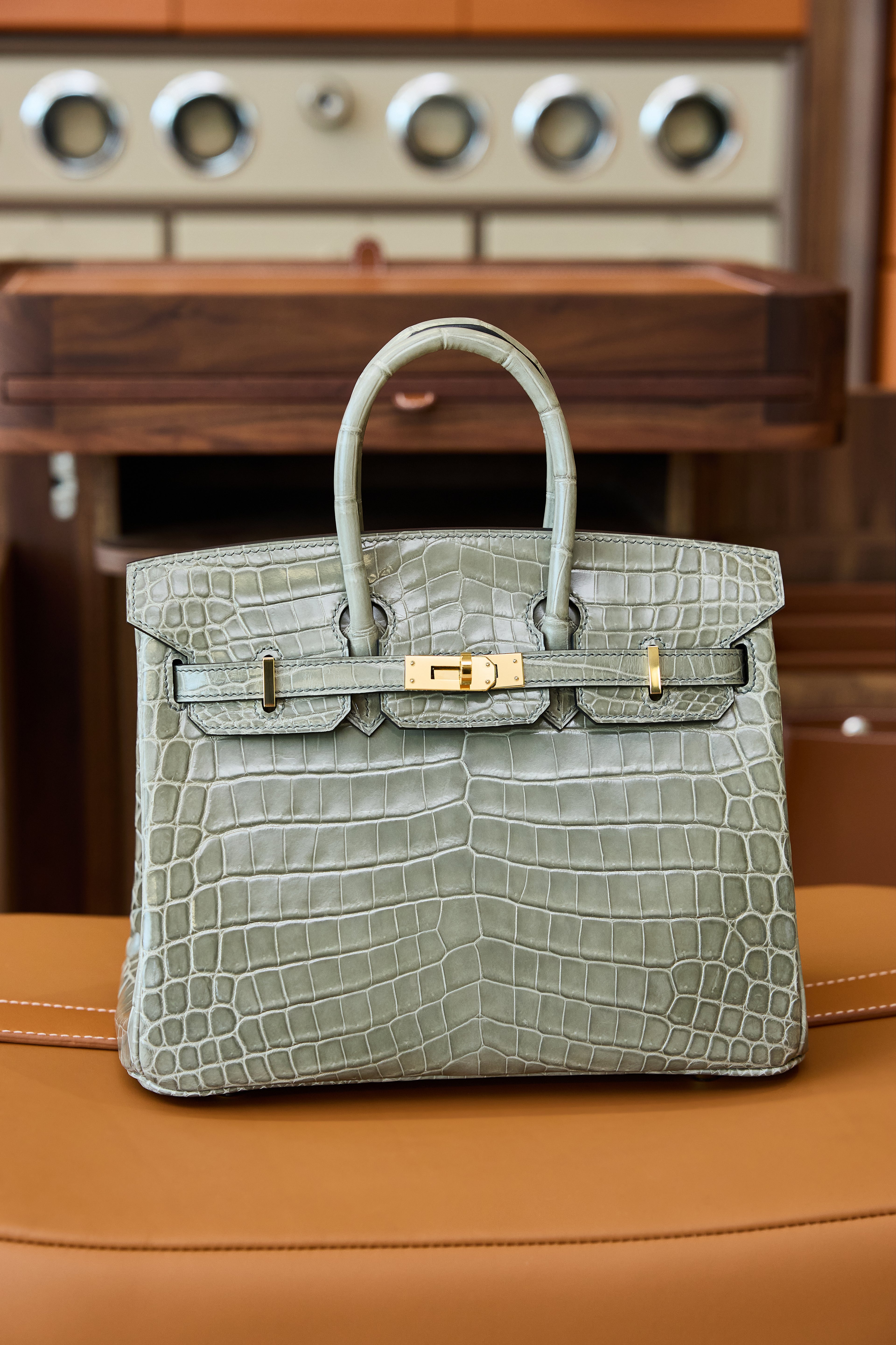 BK-2024 All Handmade Golden Hardware Gris Tourterelle Bright surface Nile crocodile leather