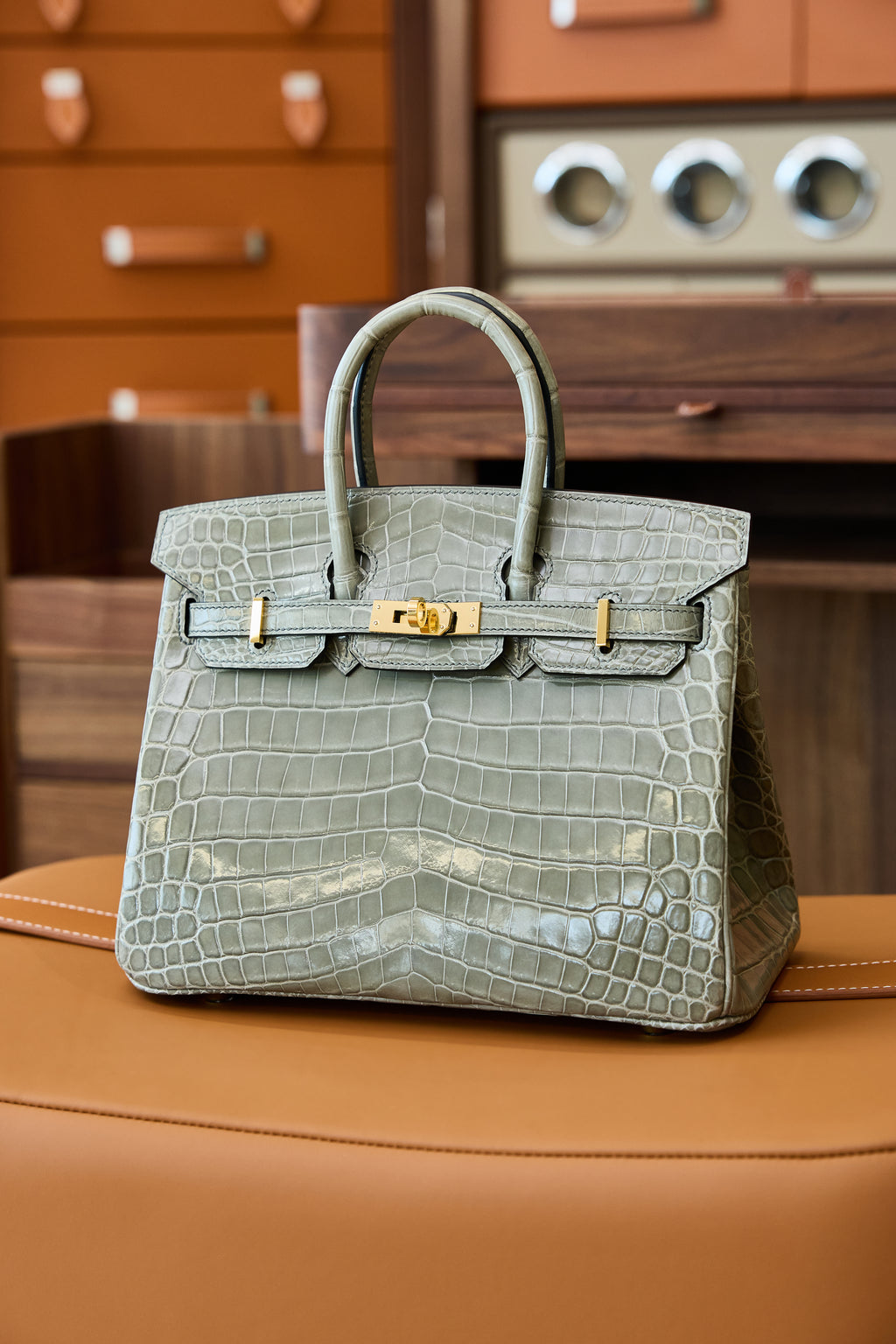 BK-2024 All Handmade Golden Hardware Gris Tourterelle Bright surface Nile crocodile leather