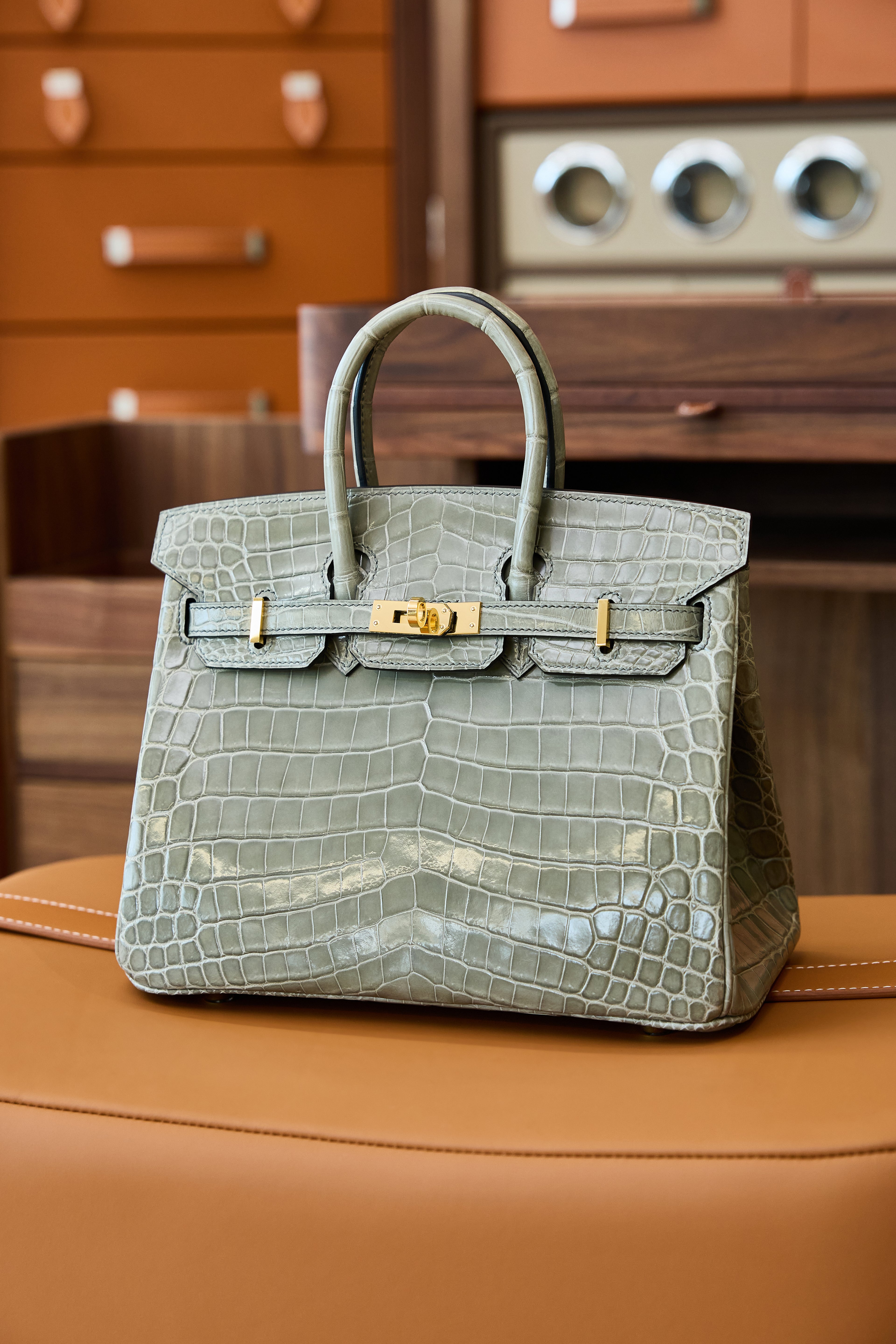 BK-2024 All Handmade Golden Hardware Gris Tourterelle Bright surface Nile crocodile leather