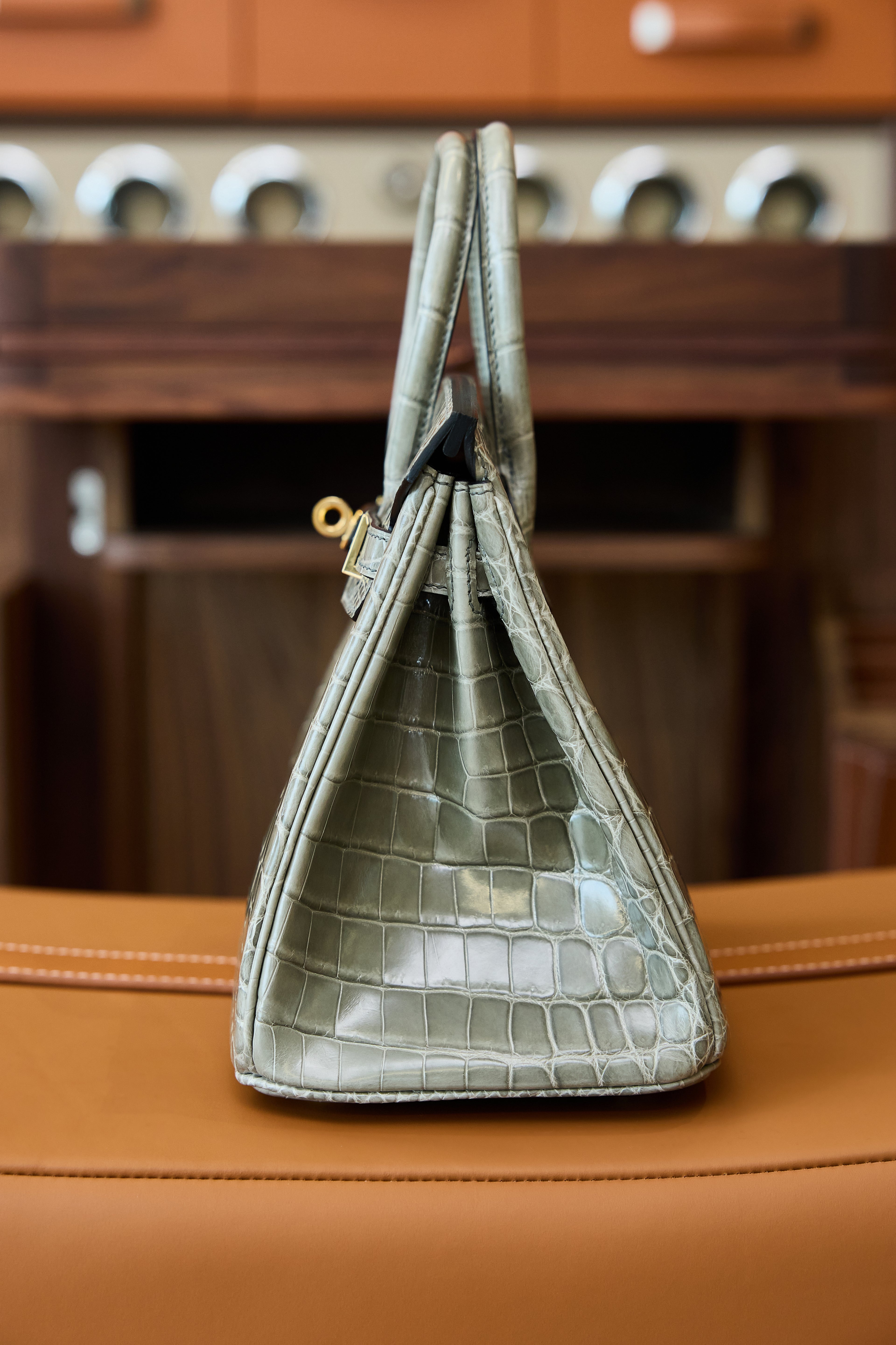 BK-2024 All Handmade Golden Hardware Gris Tourterelle Bright surface Nile crocodile leather