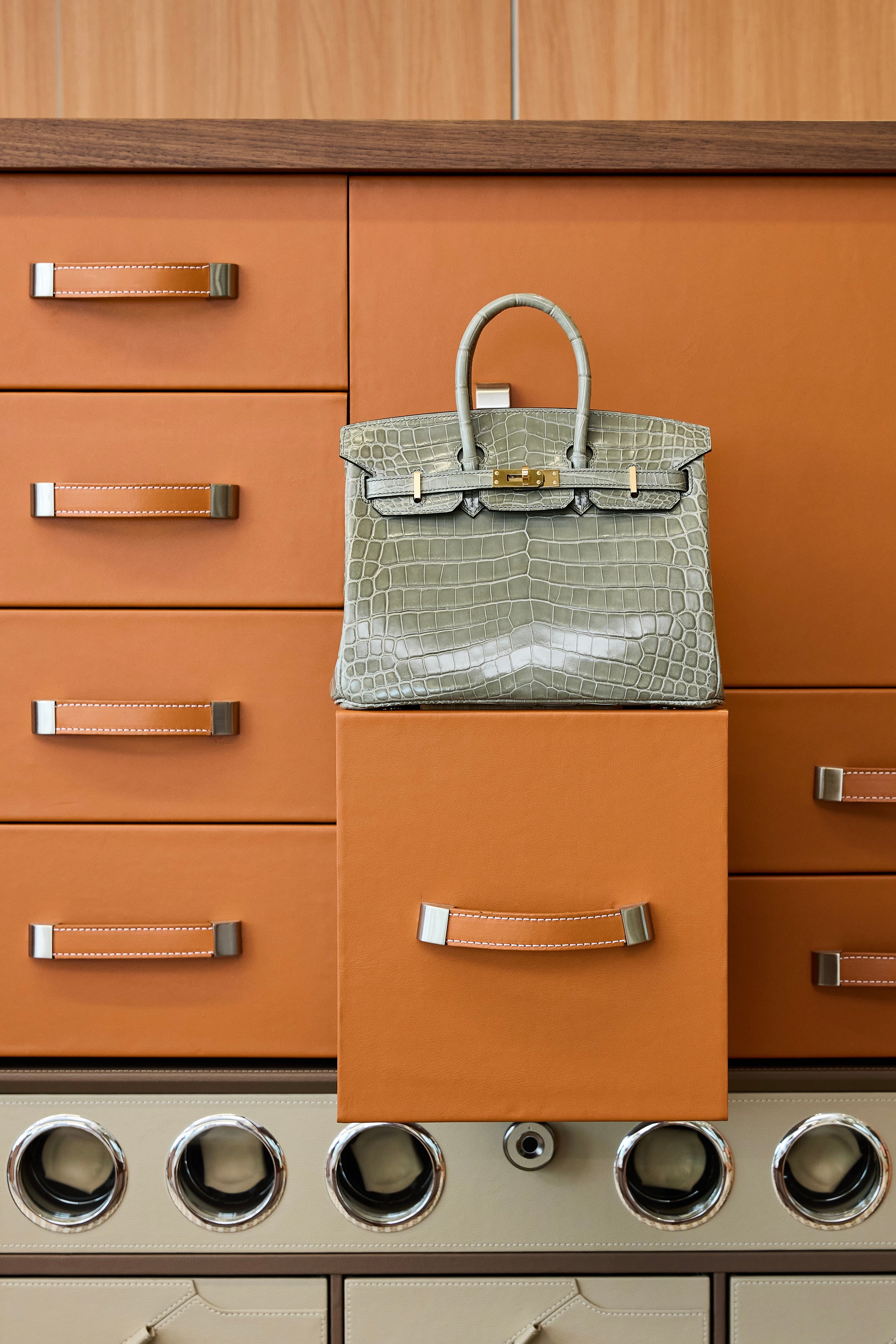 BK-2024 All Handmade Golden Hardware Gris Tourterelle Bright surface Nile crocodile leather