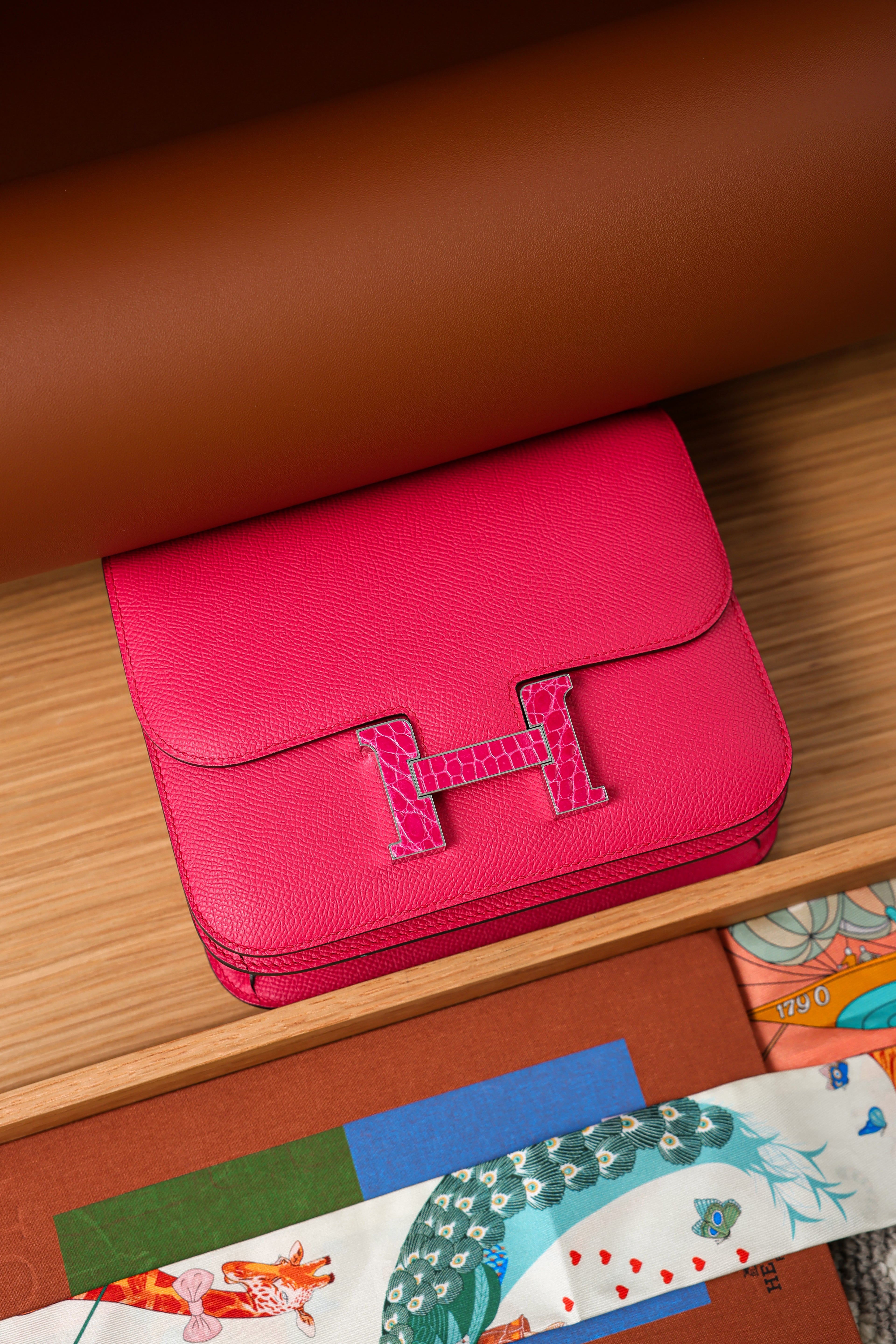 Constance- All Handmade Golden / Sliver Hardware Rose Lipsur Ep/Crocodile eather