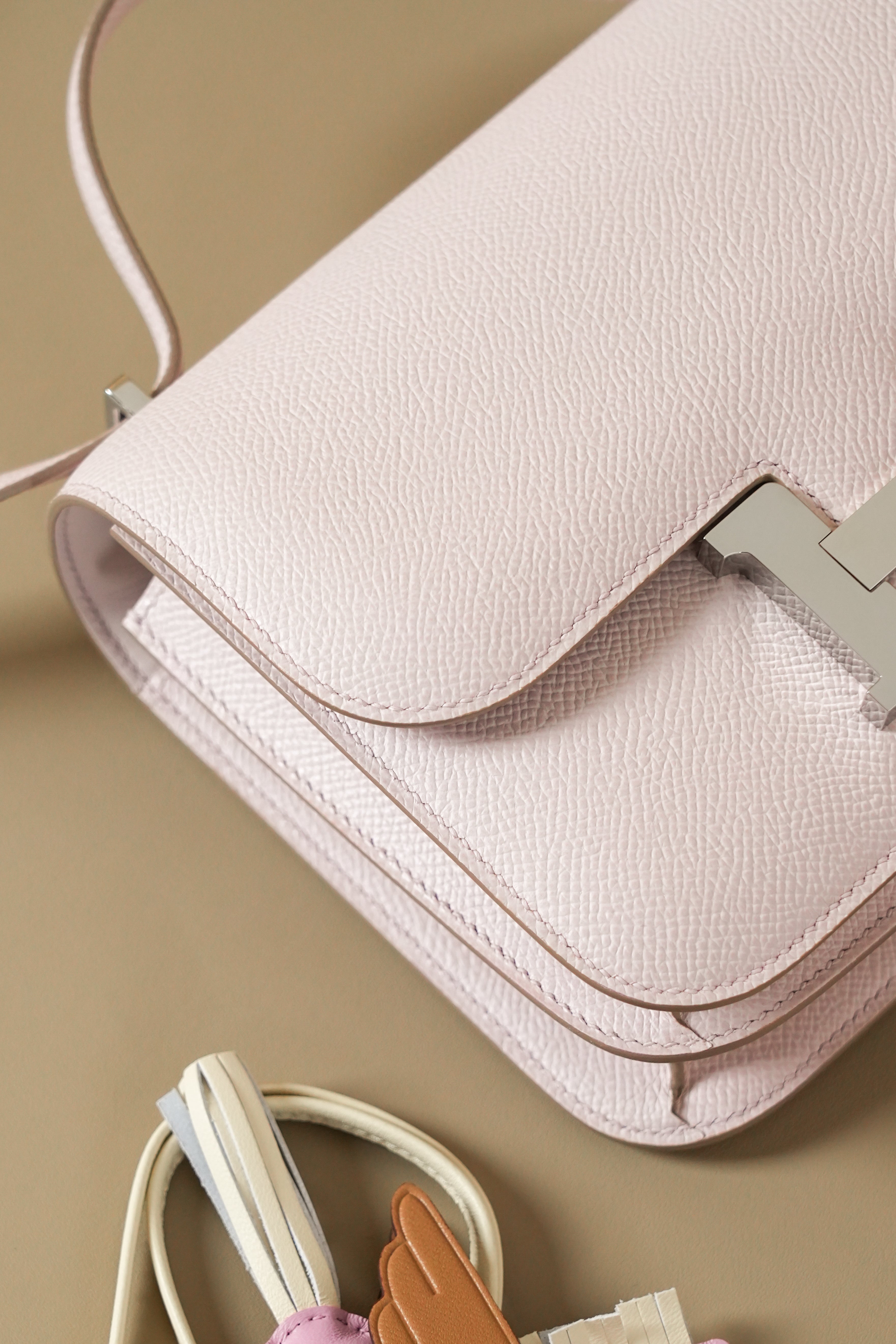 Constance- All Handmade Golden / Sliver Almond powder ep leather