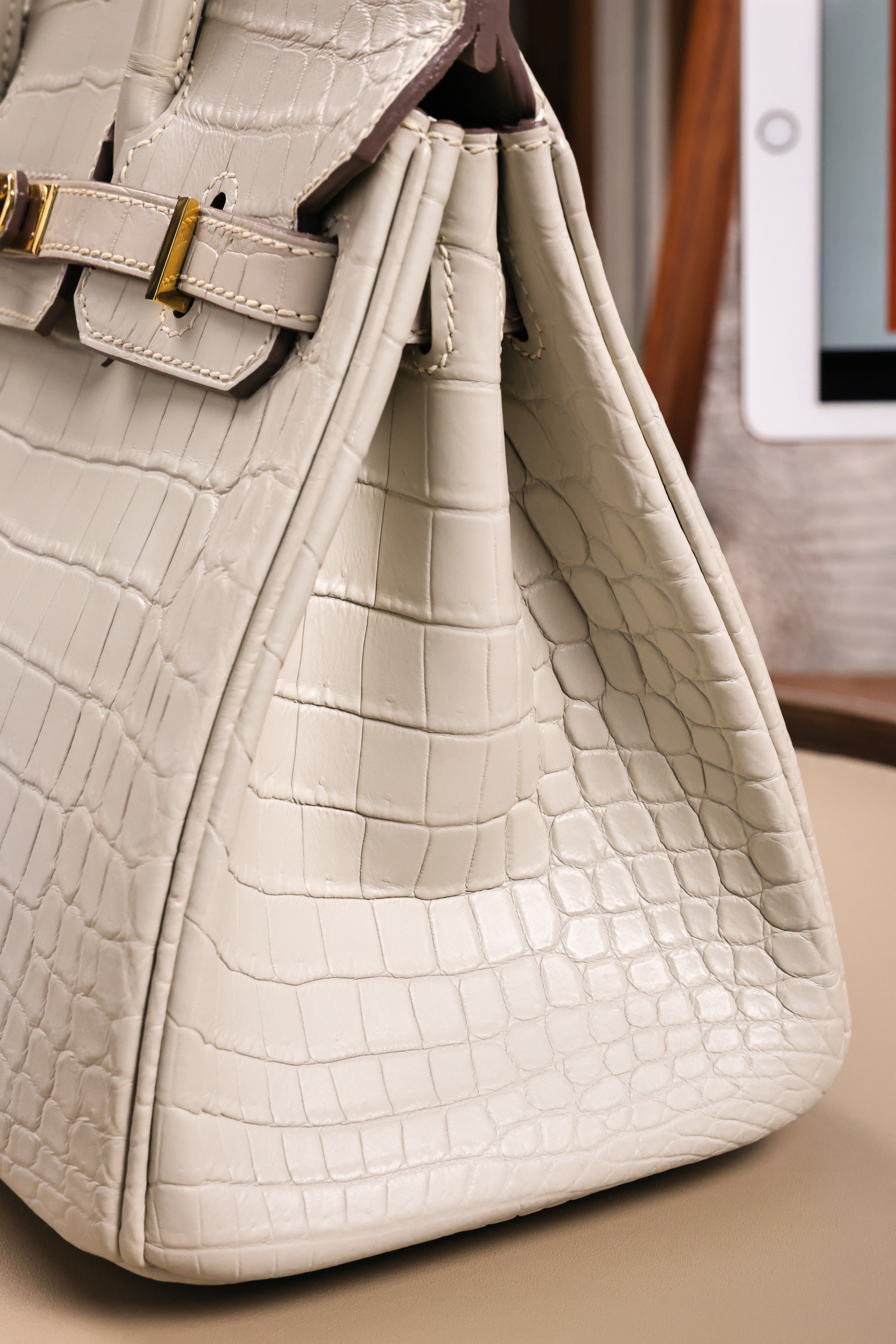 BK-2024 All Handmade Golden / Sliver Hardware Blanc Matte Nile crocodile leather