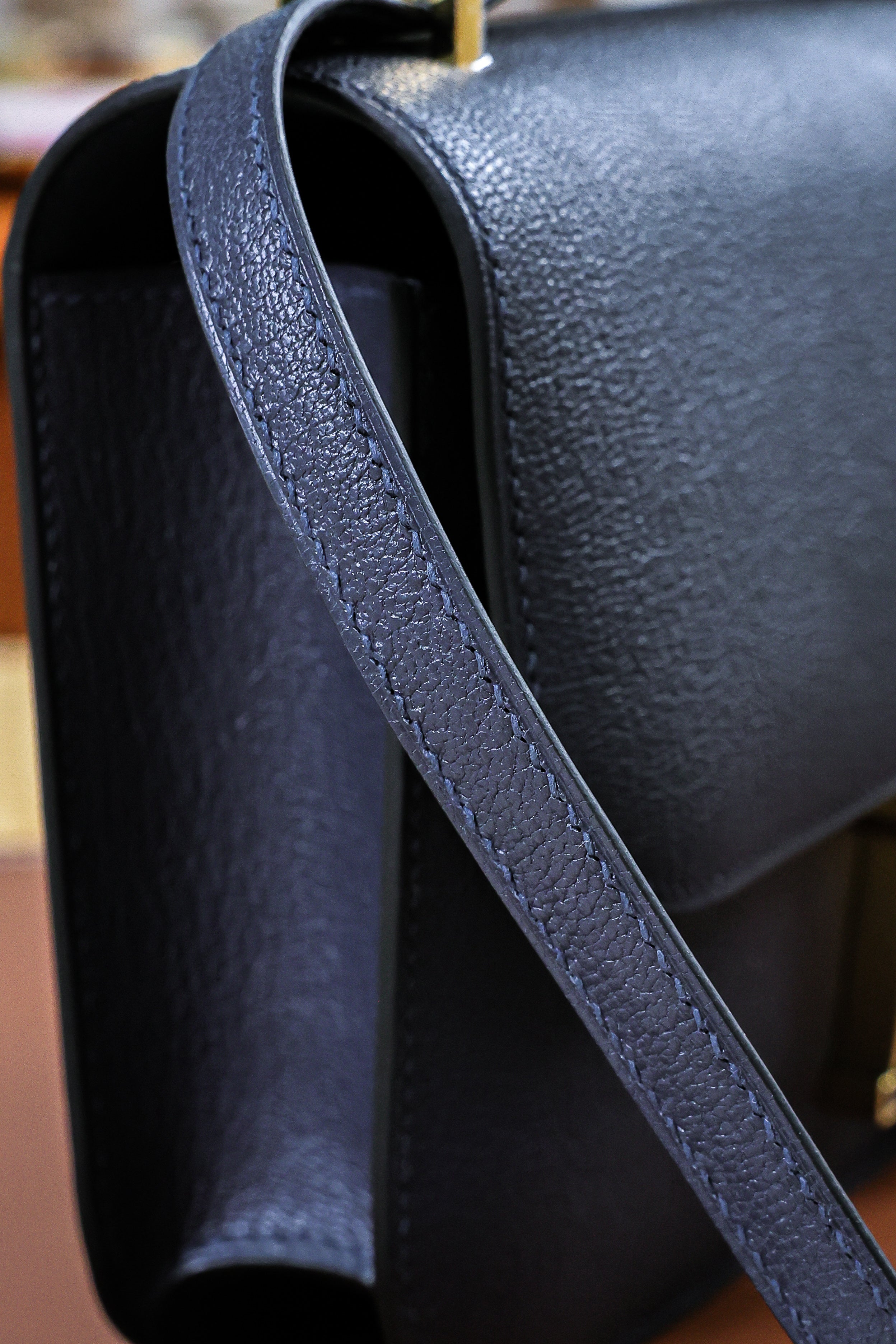 Constance- All Handmade Golden / Sliver  Noir ep/lizard leather