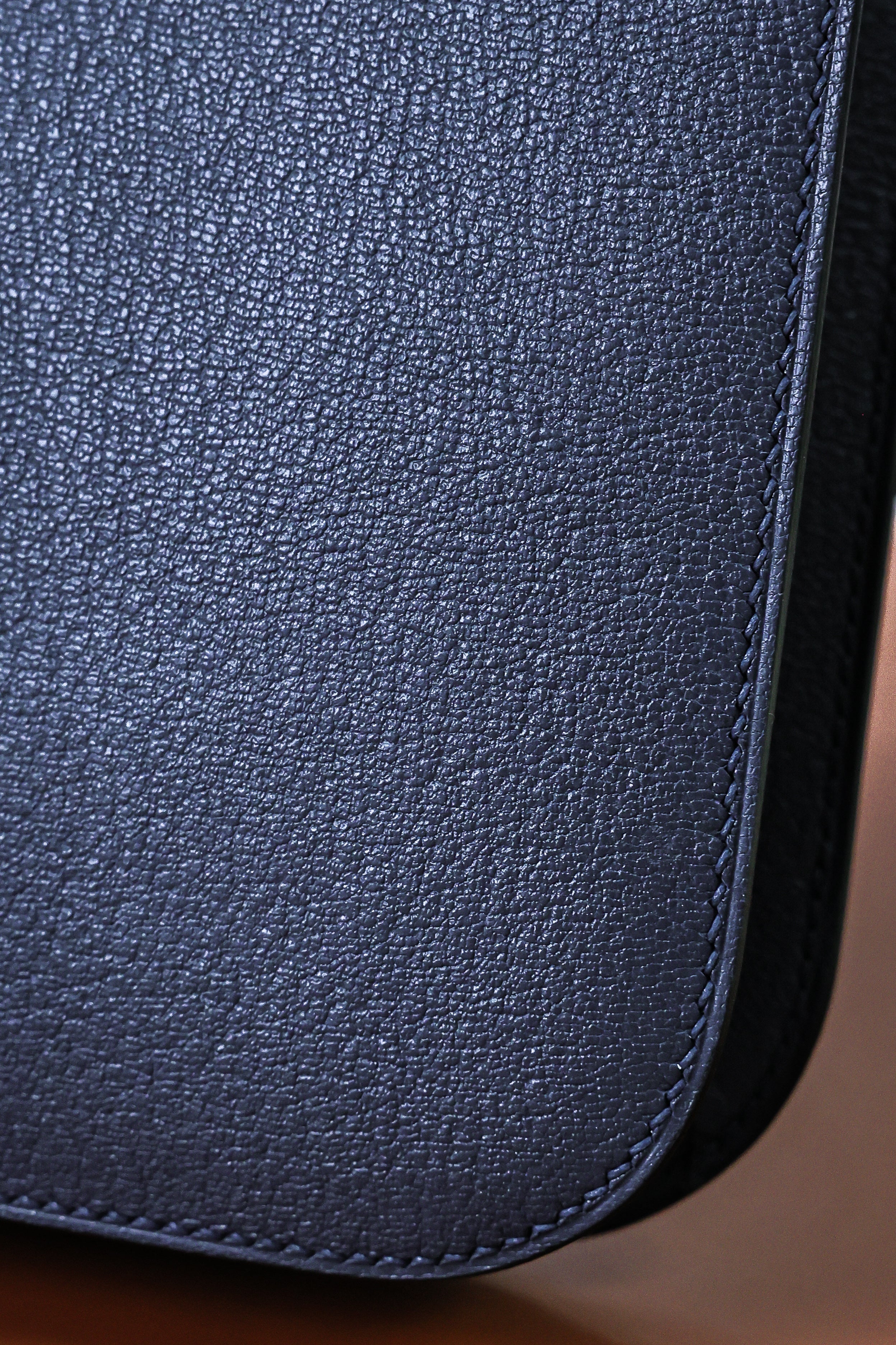 Constance- All Handmade Golden / Sliver  Noir ep/lizard leather