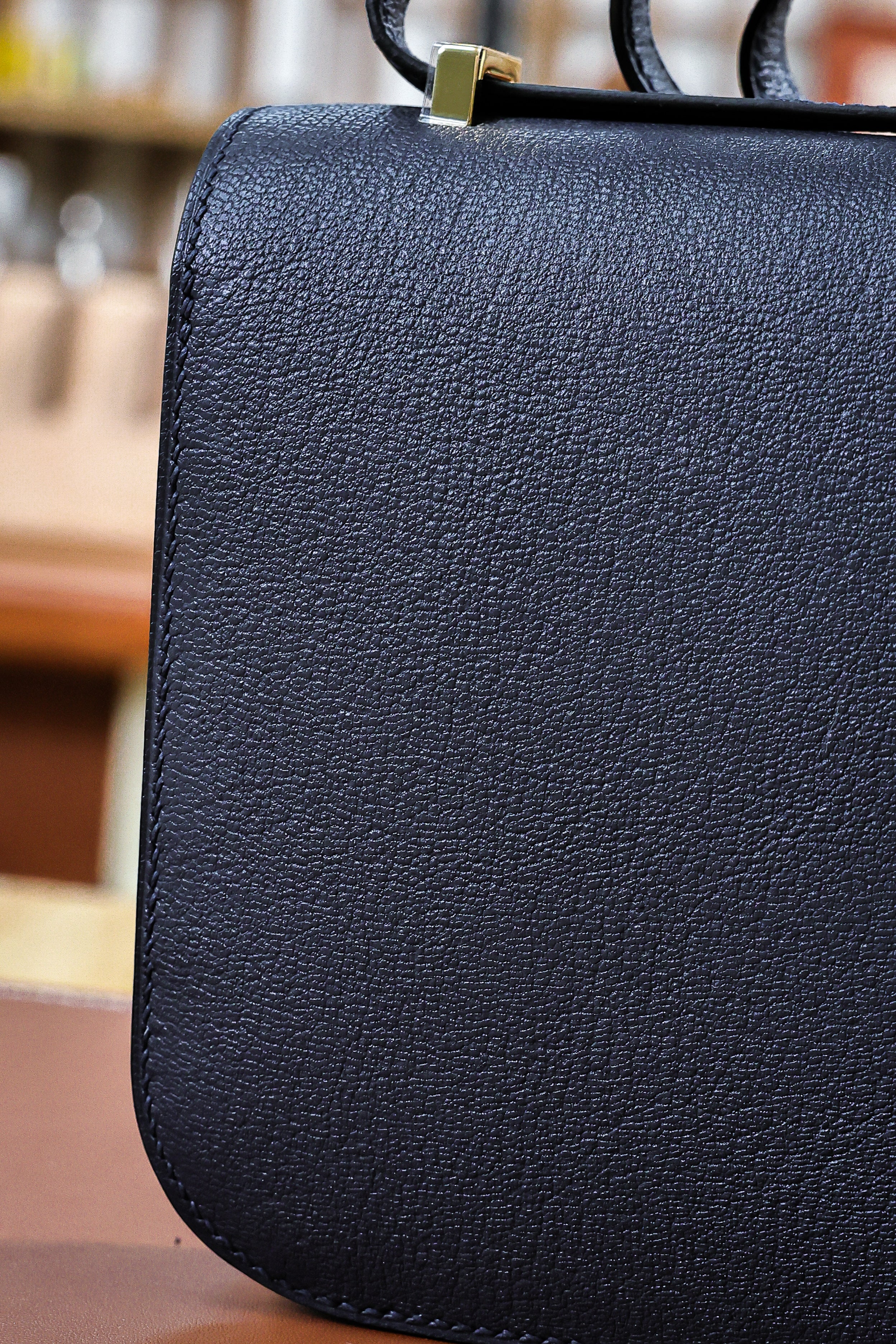 Constance- All Handmade Golden / Sliver  Noir ep/lizard leather