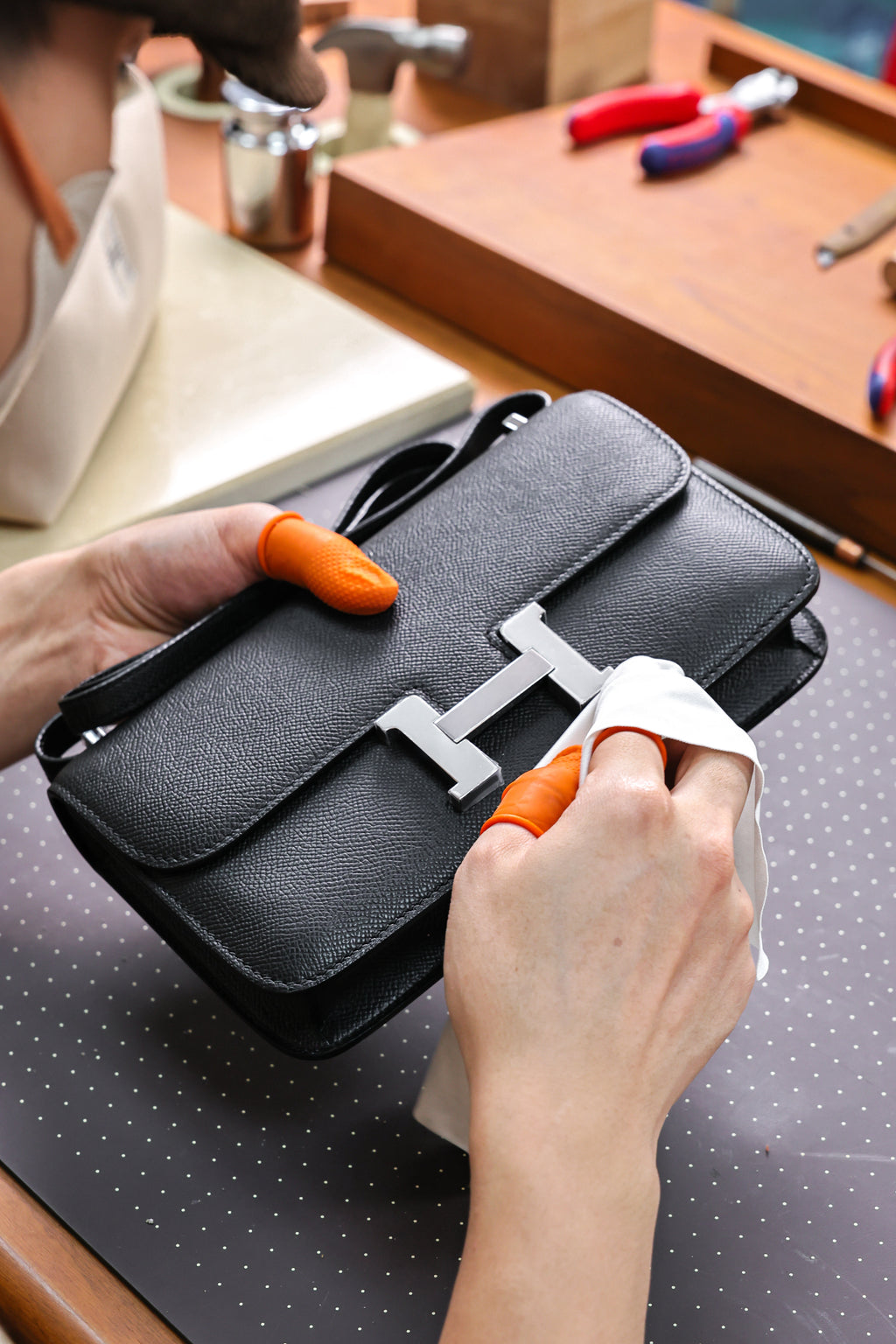 Constance- All Handmade Golden / Sliver  Noirep leather