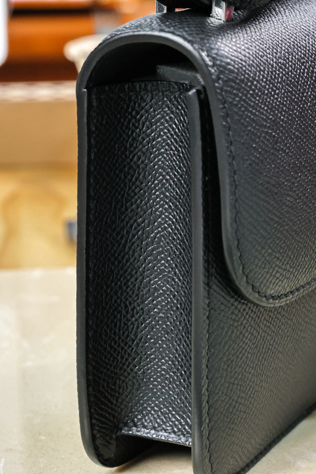 Constance- All Handmade Golden / Sliver  Noirep leather