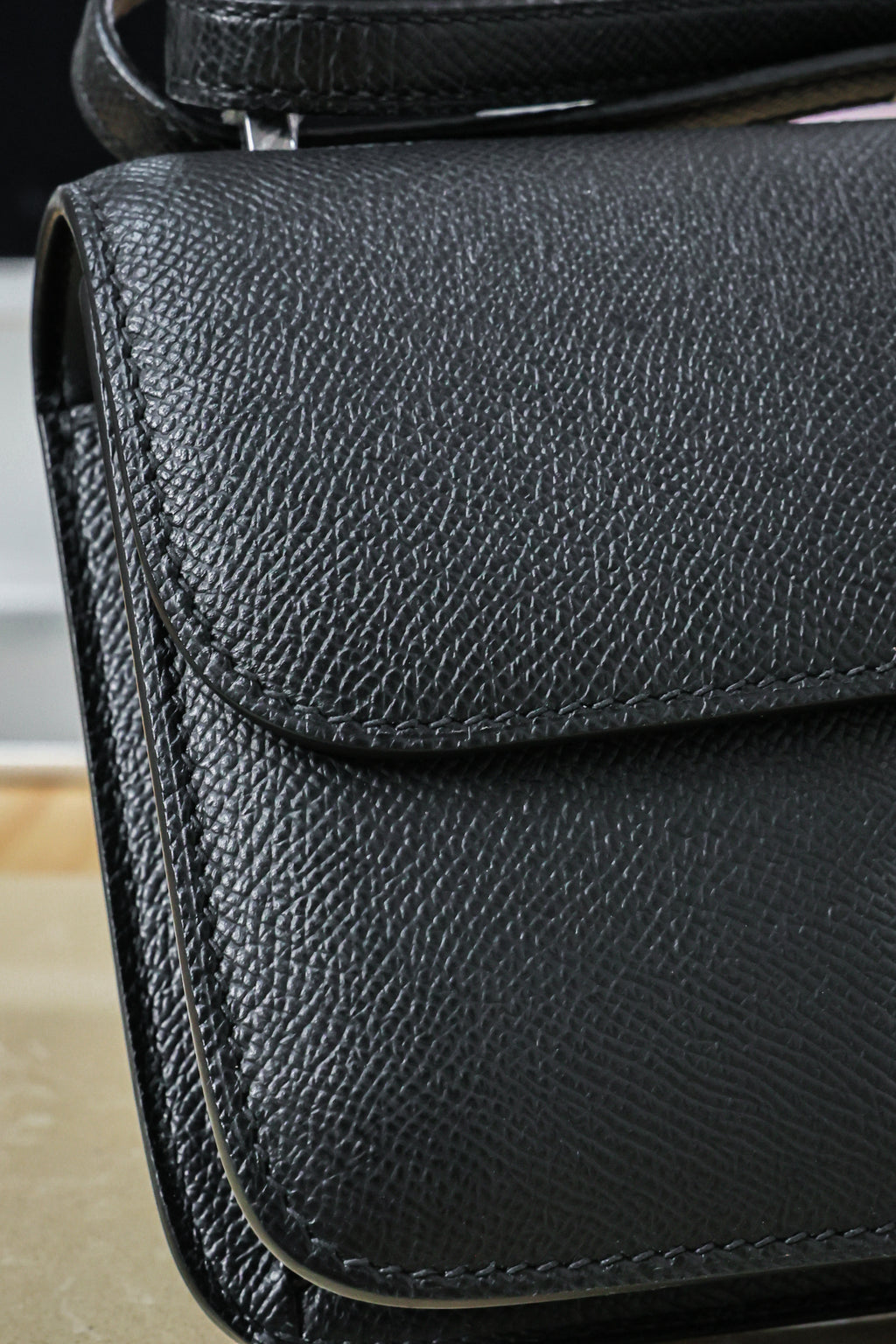 Constance- All Handmade Golden / Sliver  Noirep leather