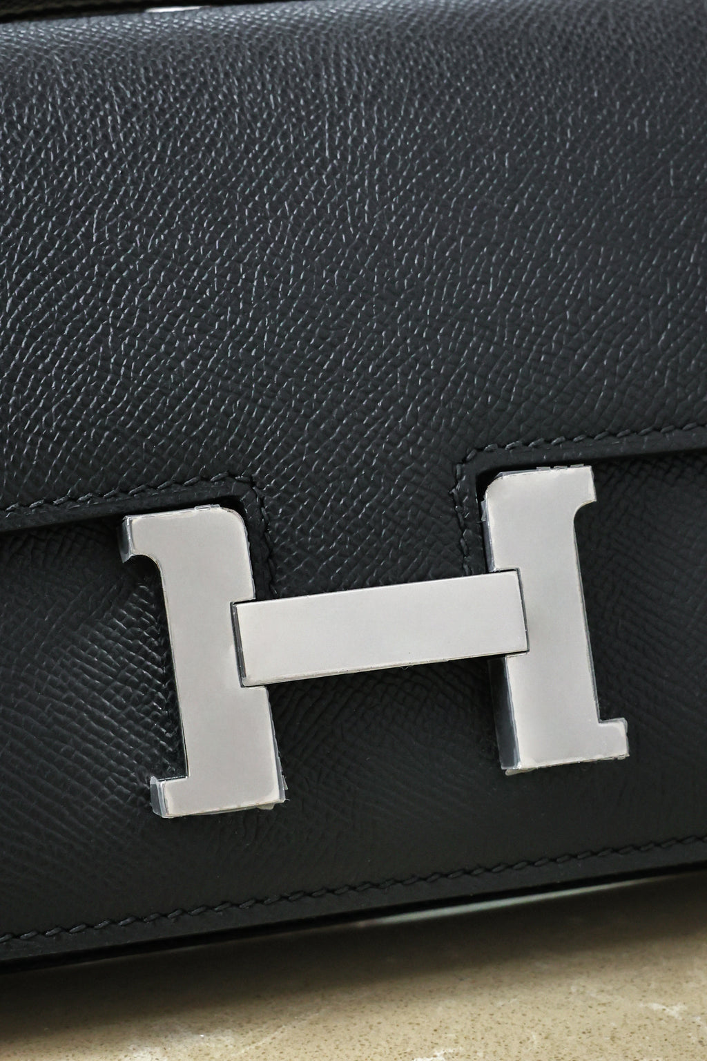 Constance- All Handmade Golden / Sliver  Noirep leather