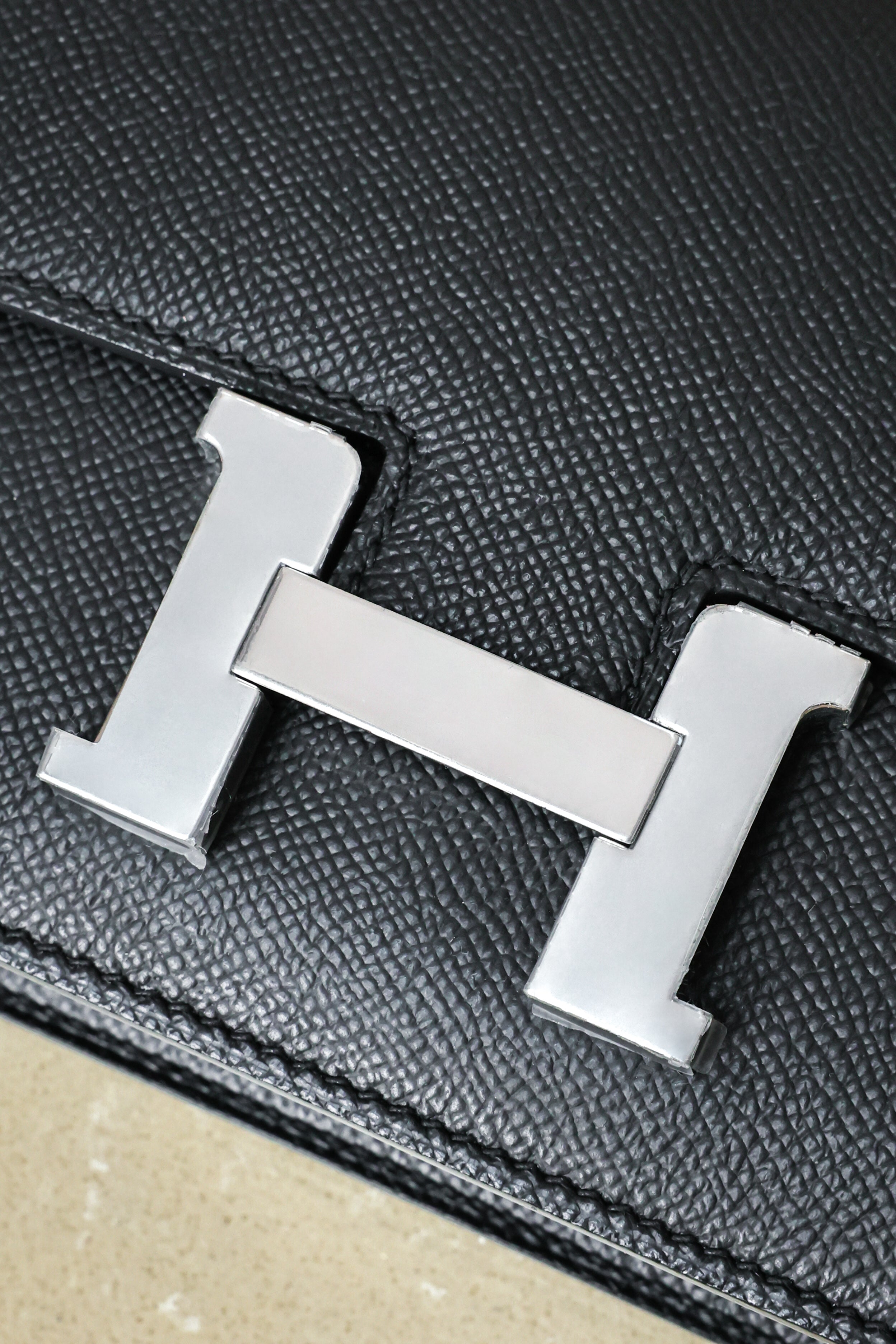 Constance- All Handmade Golden / Sliver  Noirep leather