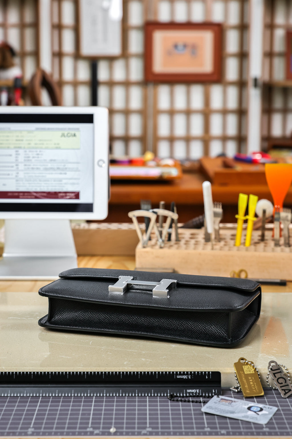 Constance- All Handmade Golden / Sliver  Noirep leather