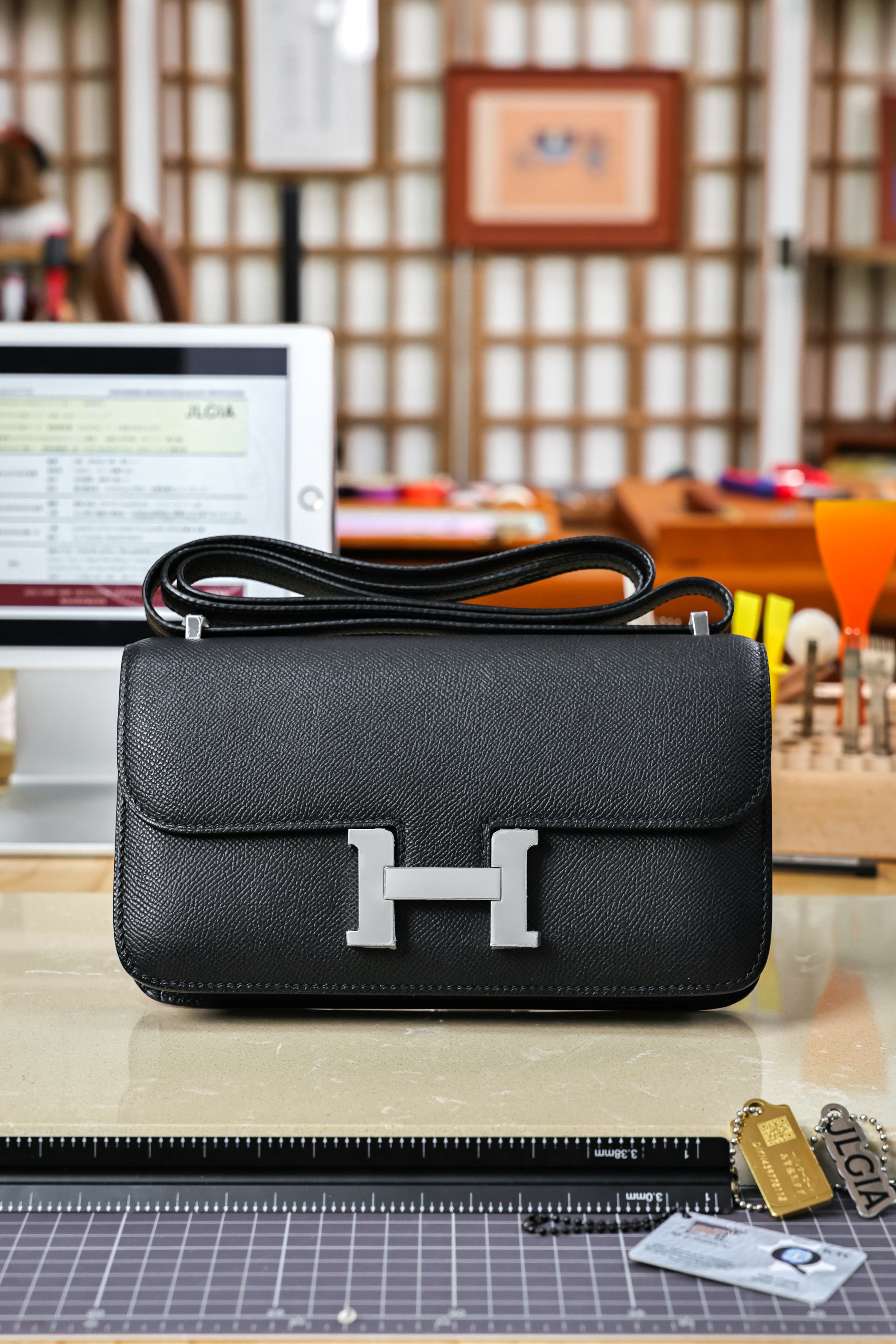 Constance- All Handmade Golden / Sliver  Noirep leather