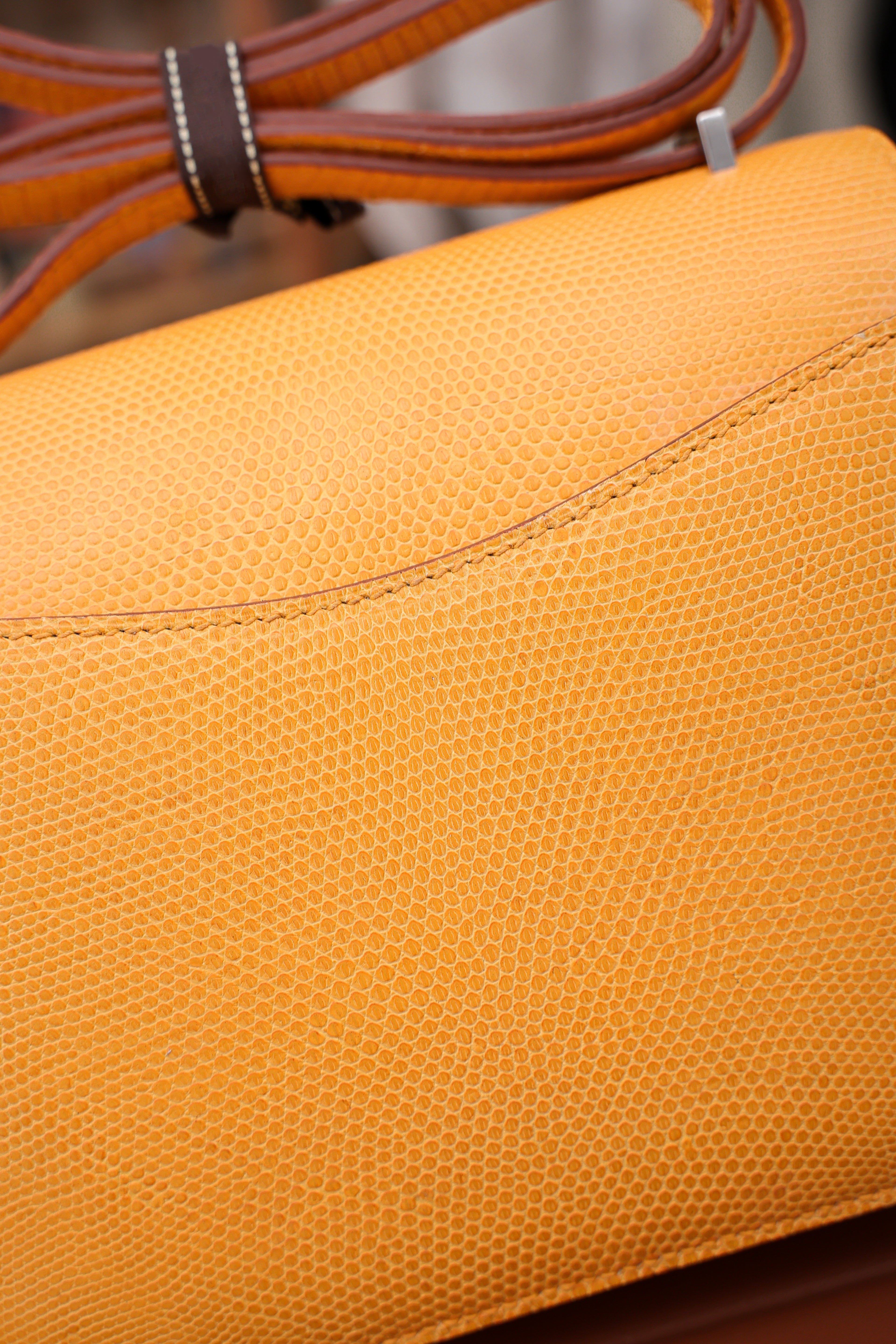 Constance- All Handmade Golden / Sliver Jaune d‘or lizard leather