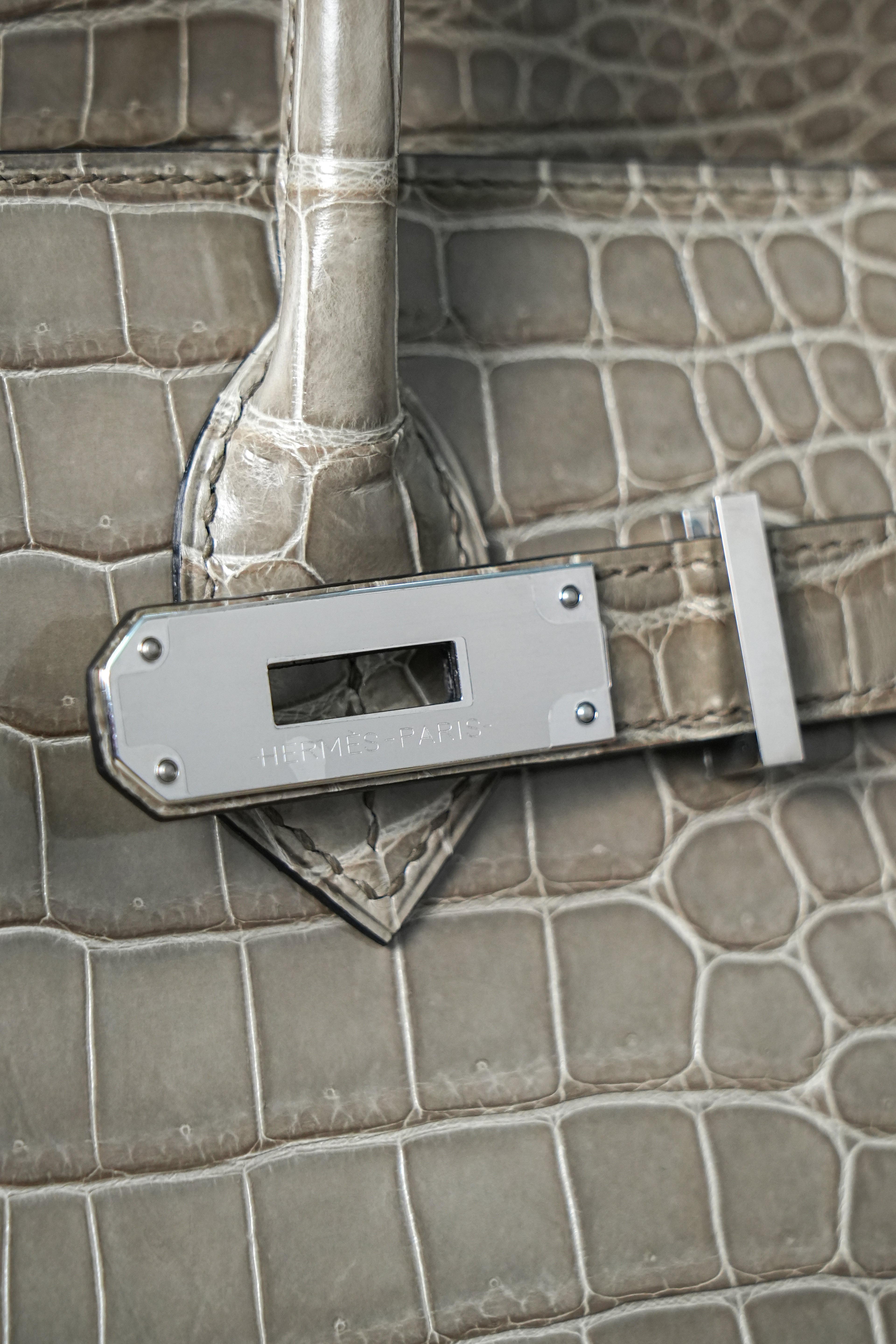 BK-2024 All Handmade Golden / Sliver  Hardware Gris Tourterelle  Porosus Crocodile leather
