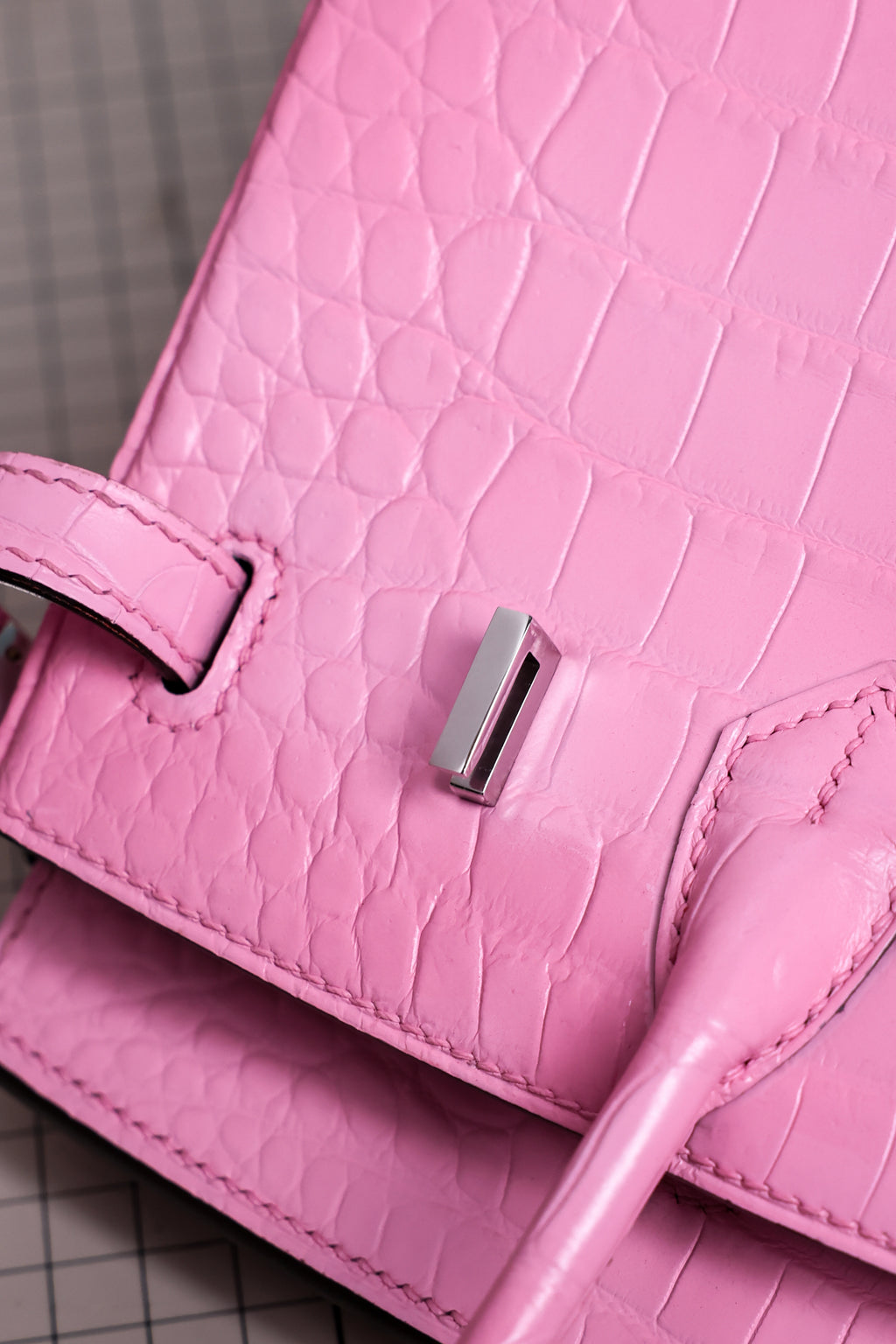 BK-2024 All Handmade Golden / Sliver Hardware Rose confetti Matte Nile crocodile leather