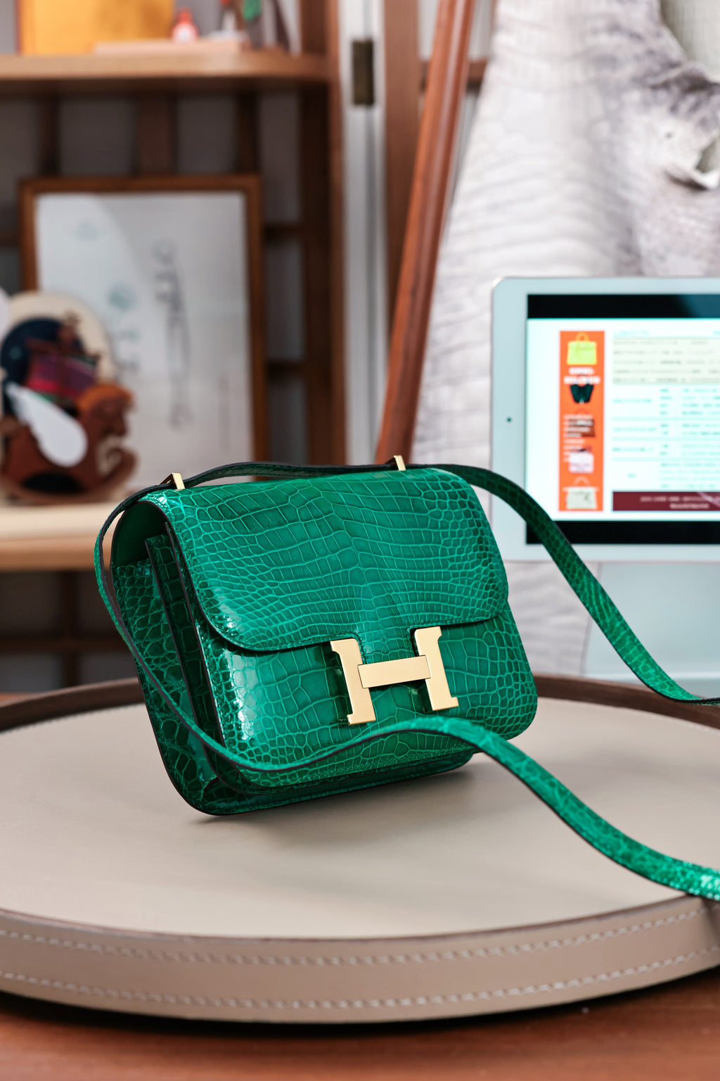 Constance- All Handmade Golden / Sliver Hardware Emerald green Crocodile leather