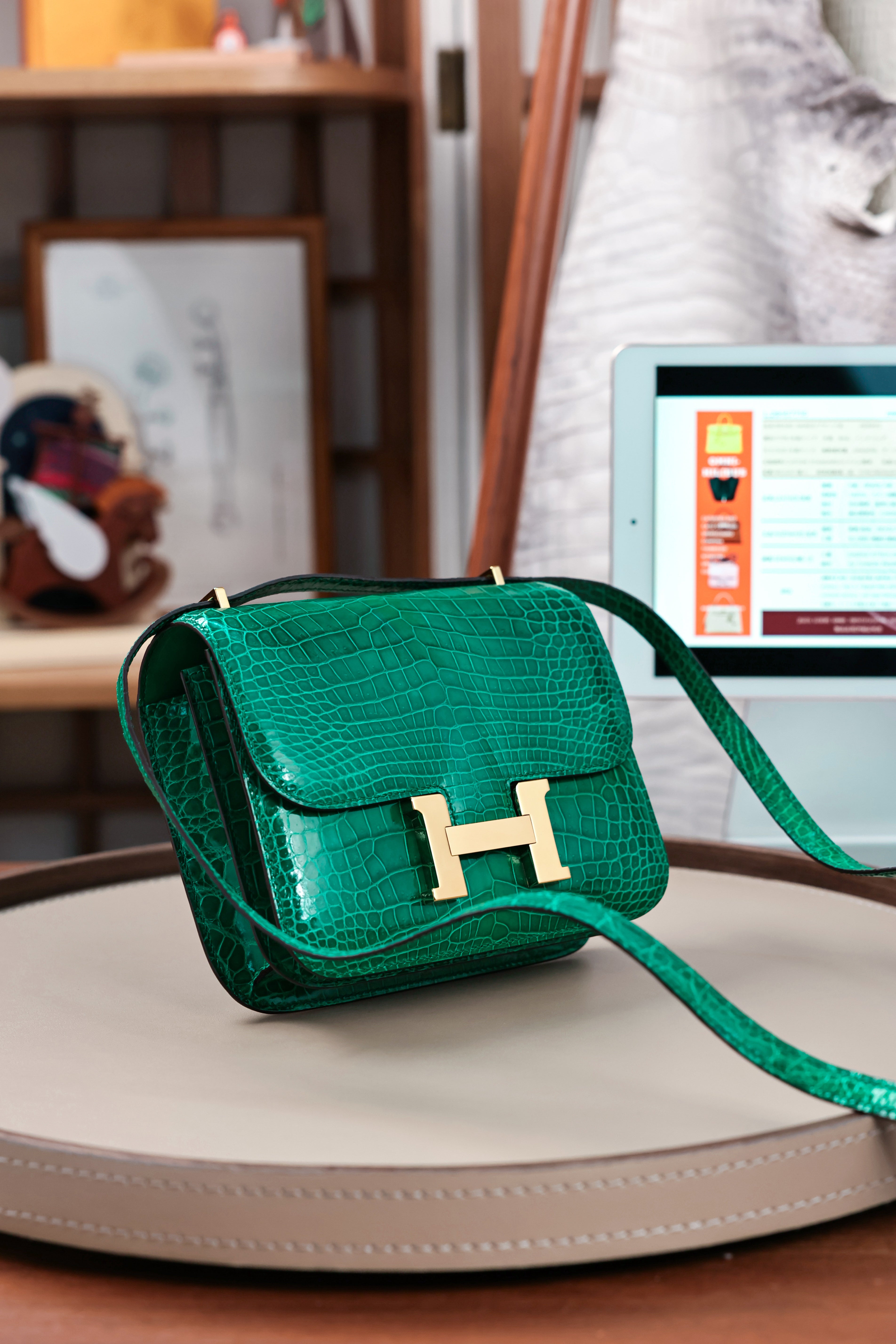 Constance- All Handmade Golden / Sliver Hardware Emerald green Crocodile leather