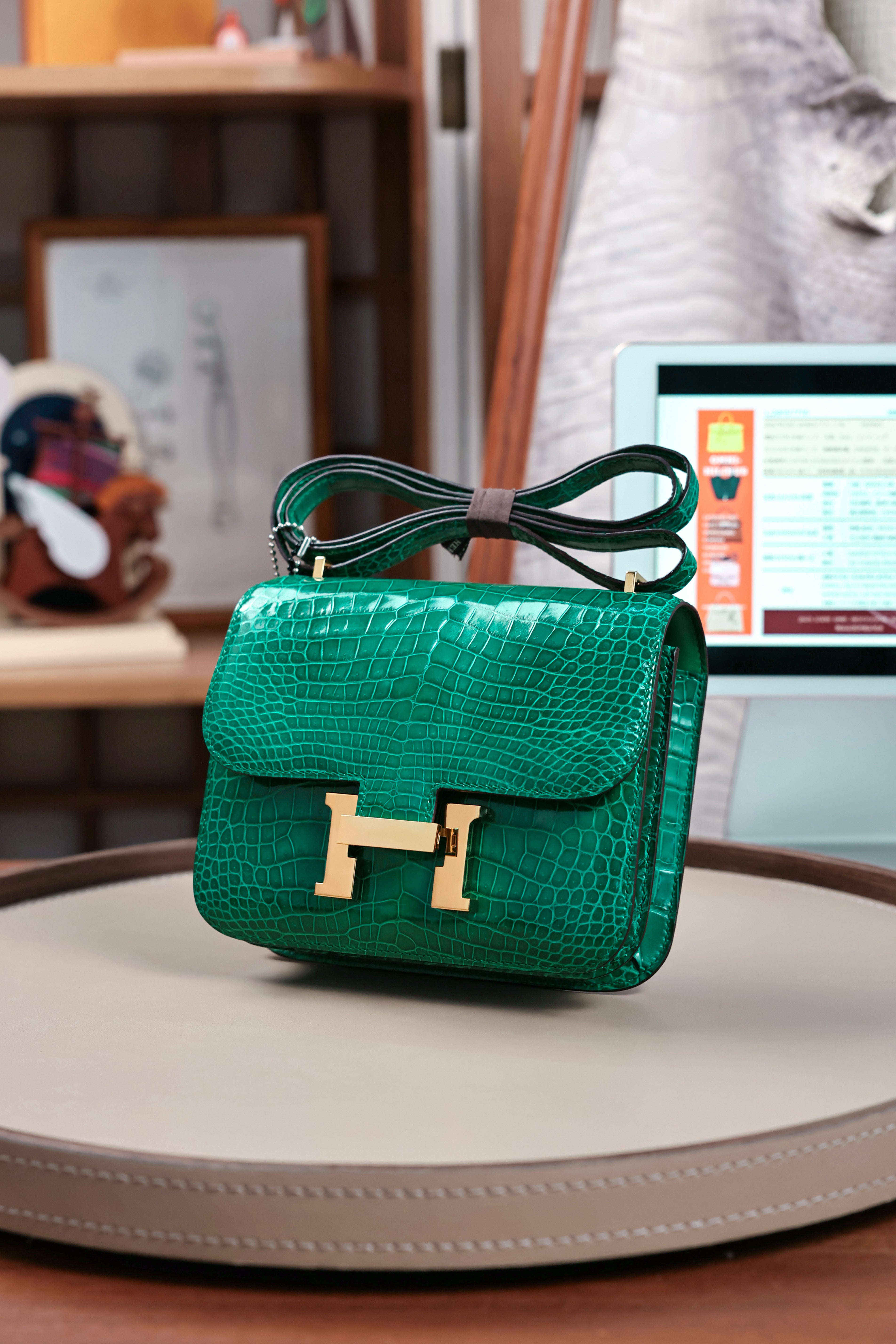 Constance- All Handmade Golden / Sliver Hardware Emerald green Crocodile leather