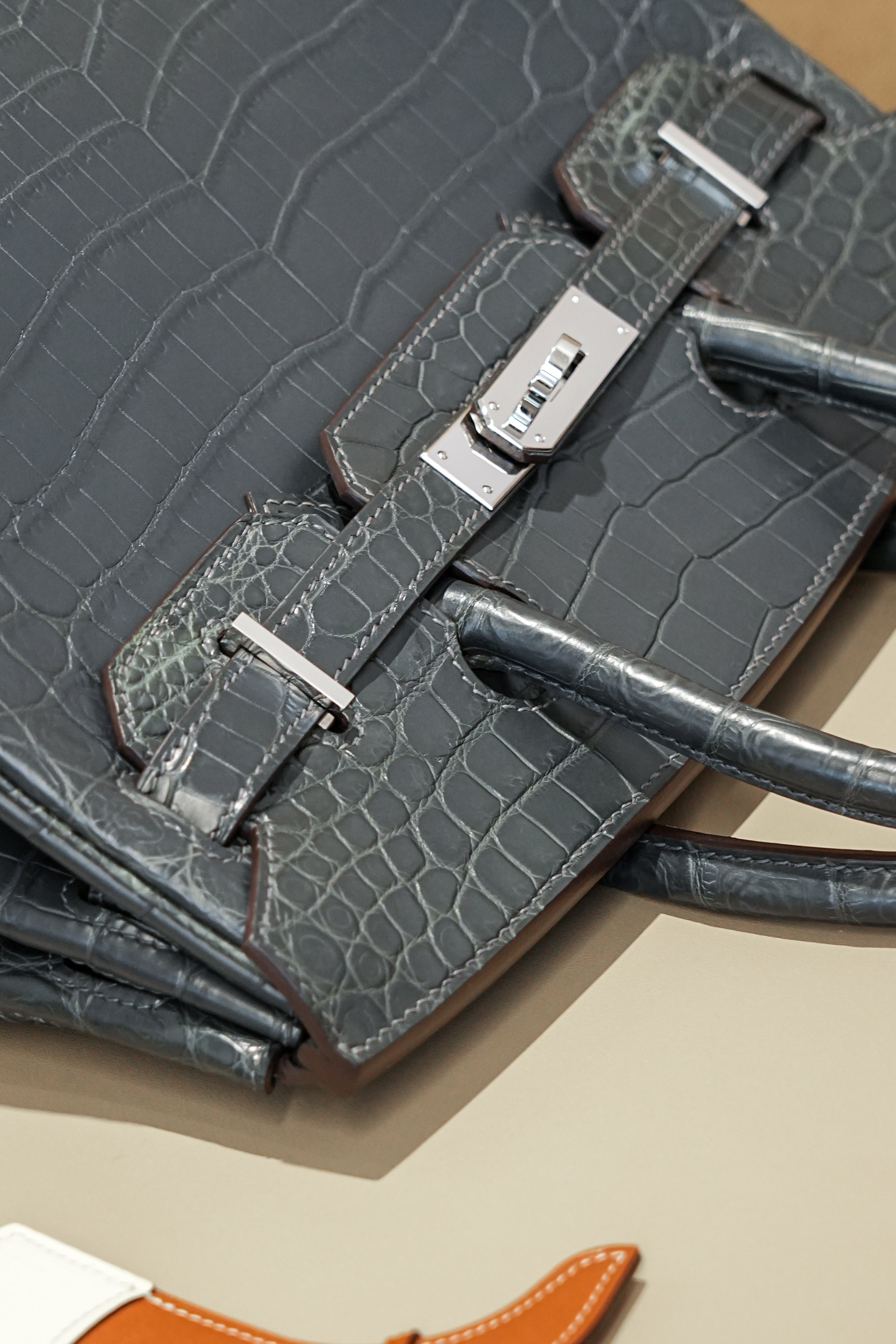 BK-2024 All Handmade Golden / Sliver Hardware Graphite Matte Nile crocodile leather