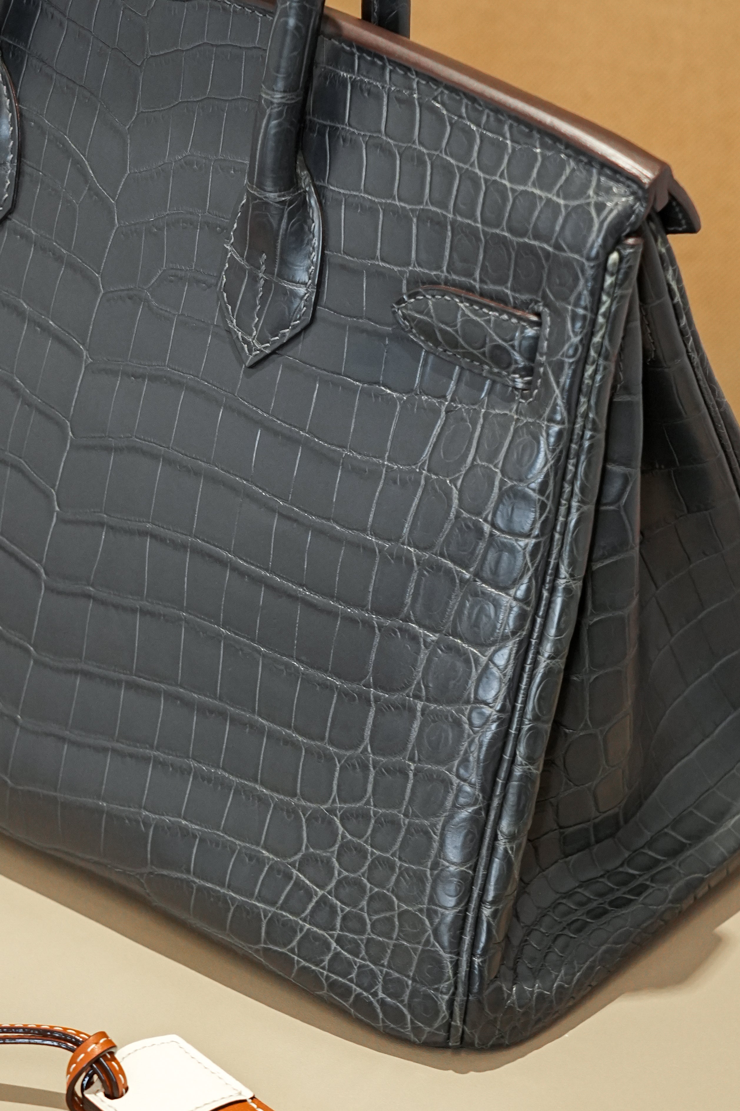 BK-2024 All Handmade Golden / Sliver Hardware Graphite Matte Nile crocodile leather