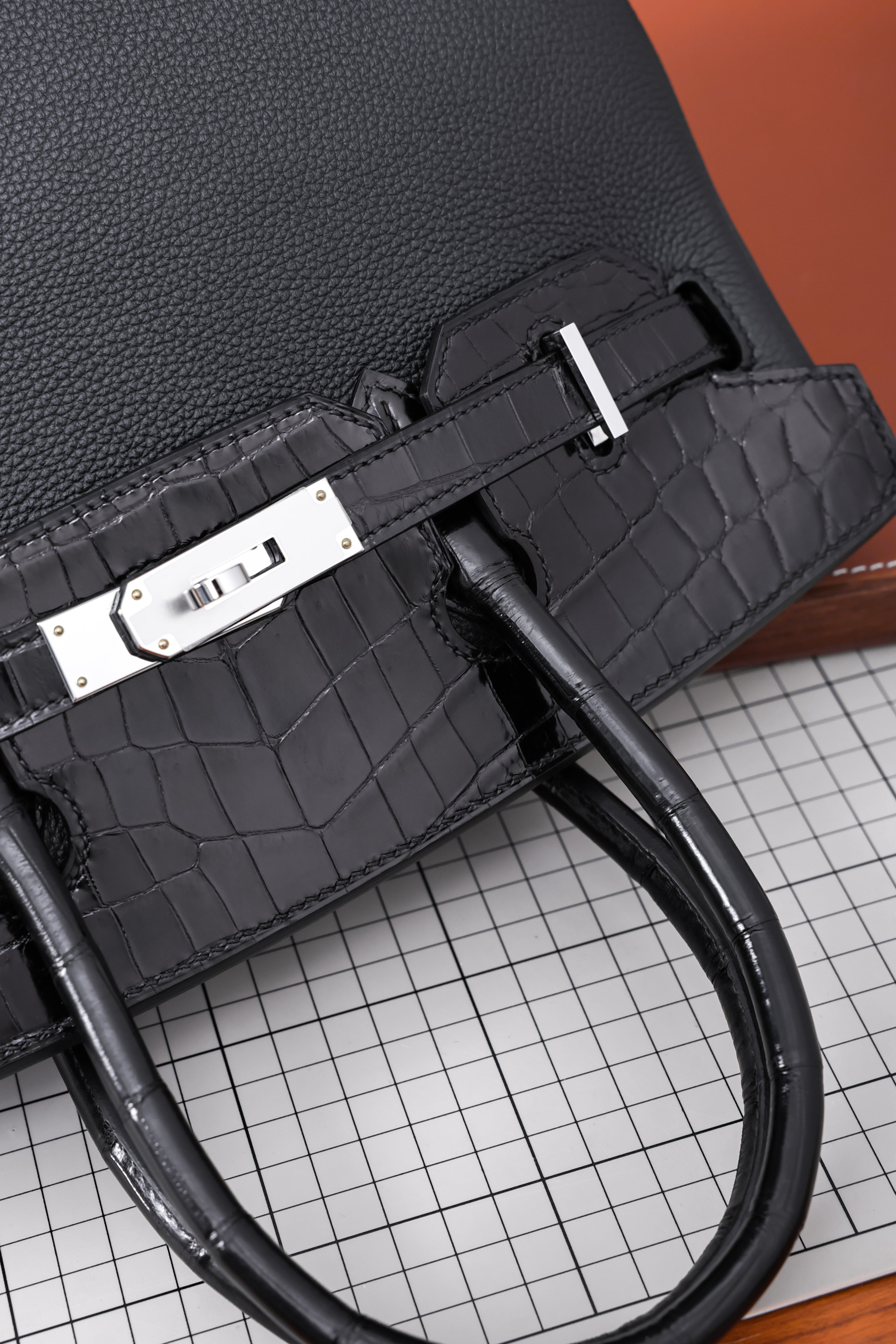 Birkin- All Handmade Golden / Sliver Noir Crocodile/togo leather