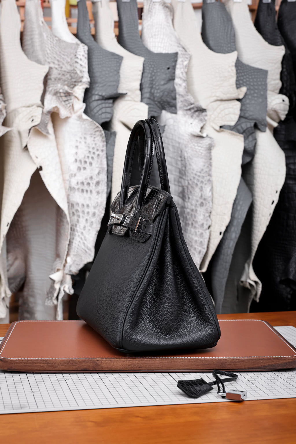 Birkin- All Handmade Golden / Sliver Noir Crocodile/togo leather