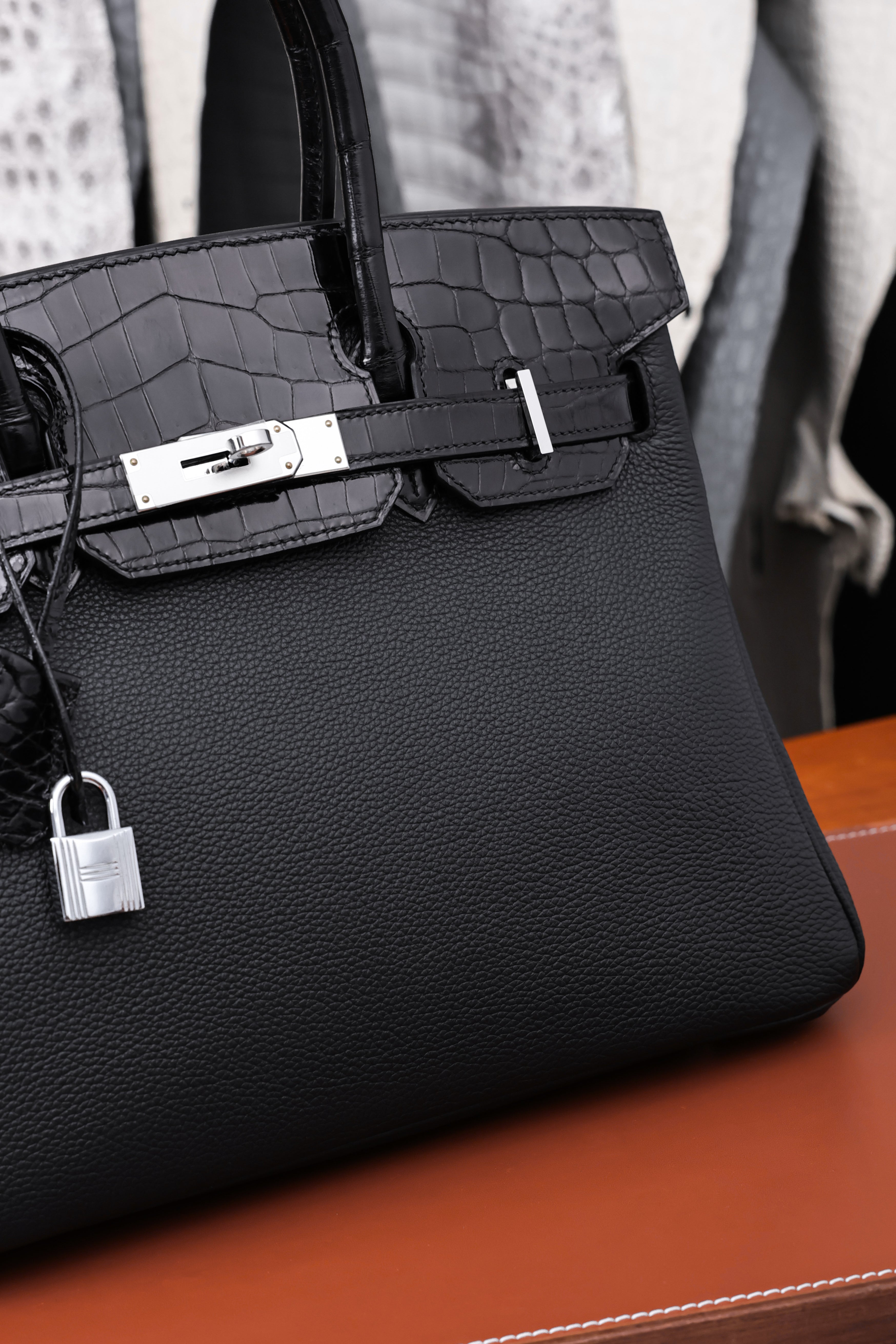 Birkin- All Handmade Golden / Sliver Noir Crocodile/togo leather