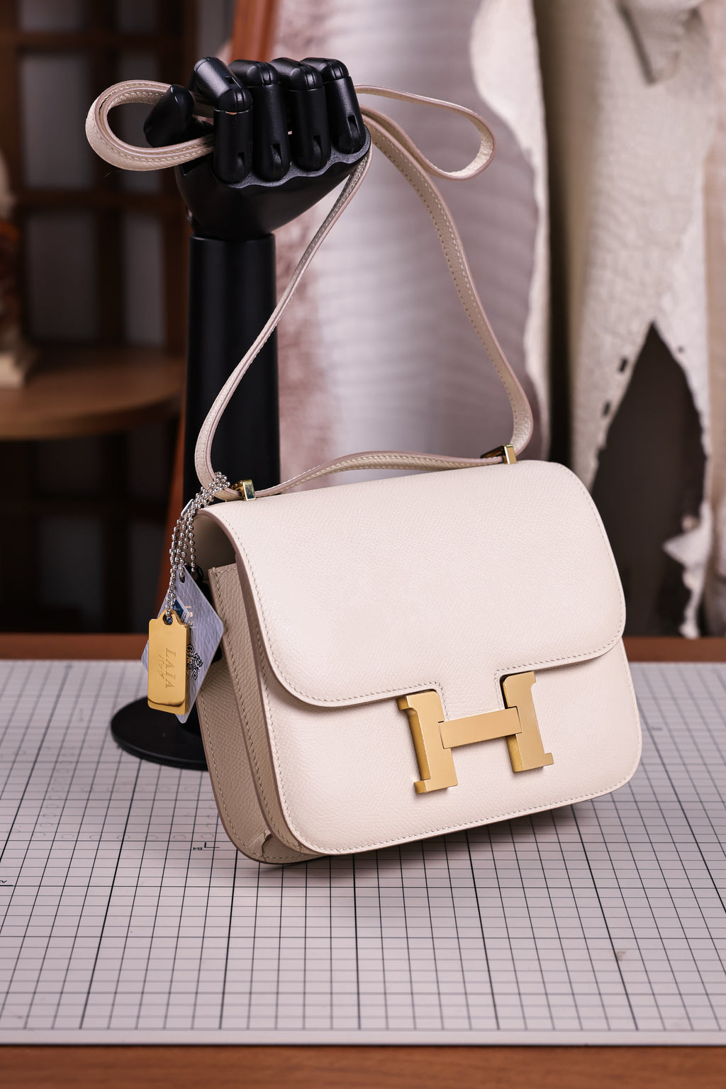 Constance- All Handmade Golden / Sliver Craie  The ep leather