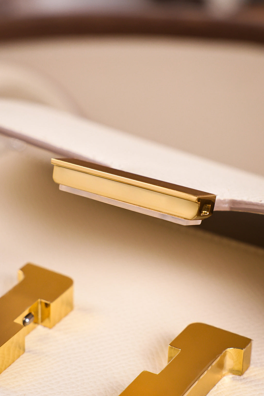 Constance- All Handmade Golden / Sliver Craie  The ep leather