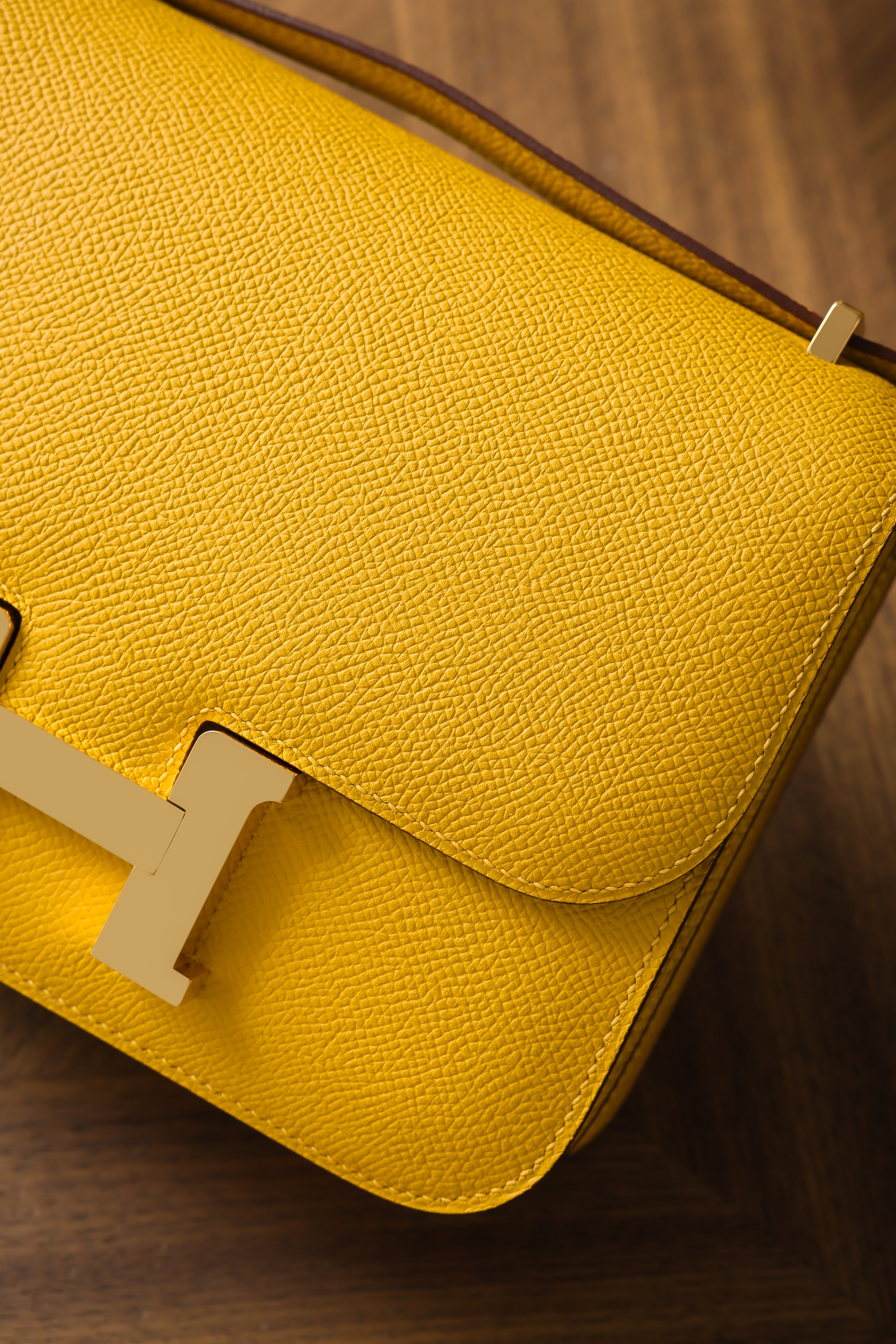 Constance- All Handmade Golden / Sliver Hardware Miel Ep eather