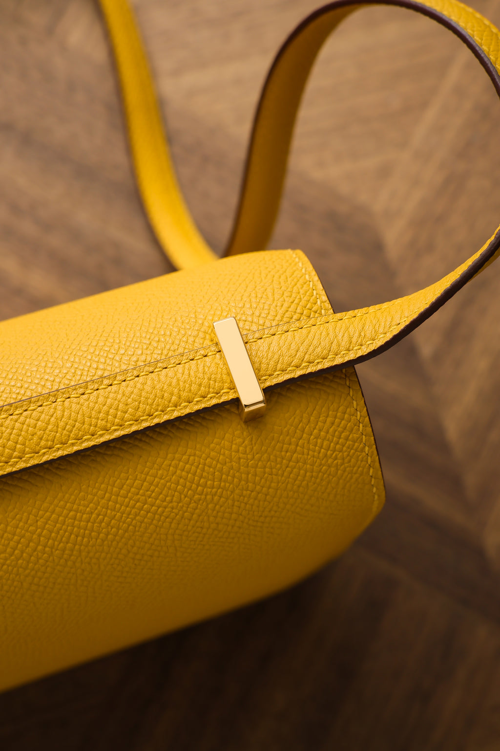 Constance- All Handmade Golden / Sliver Hardware Miel Ep eather