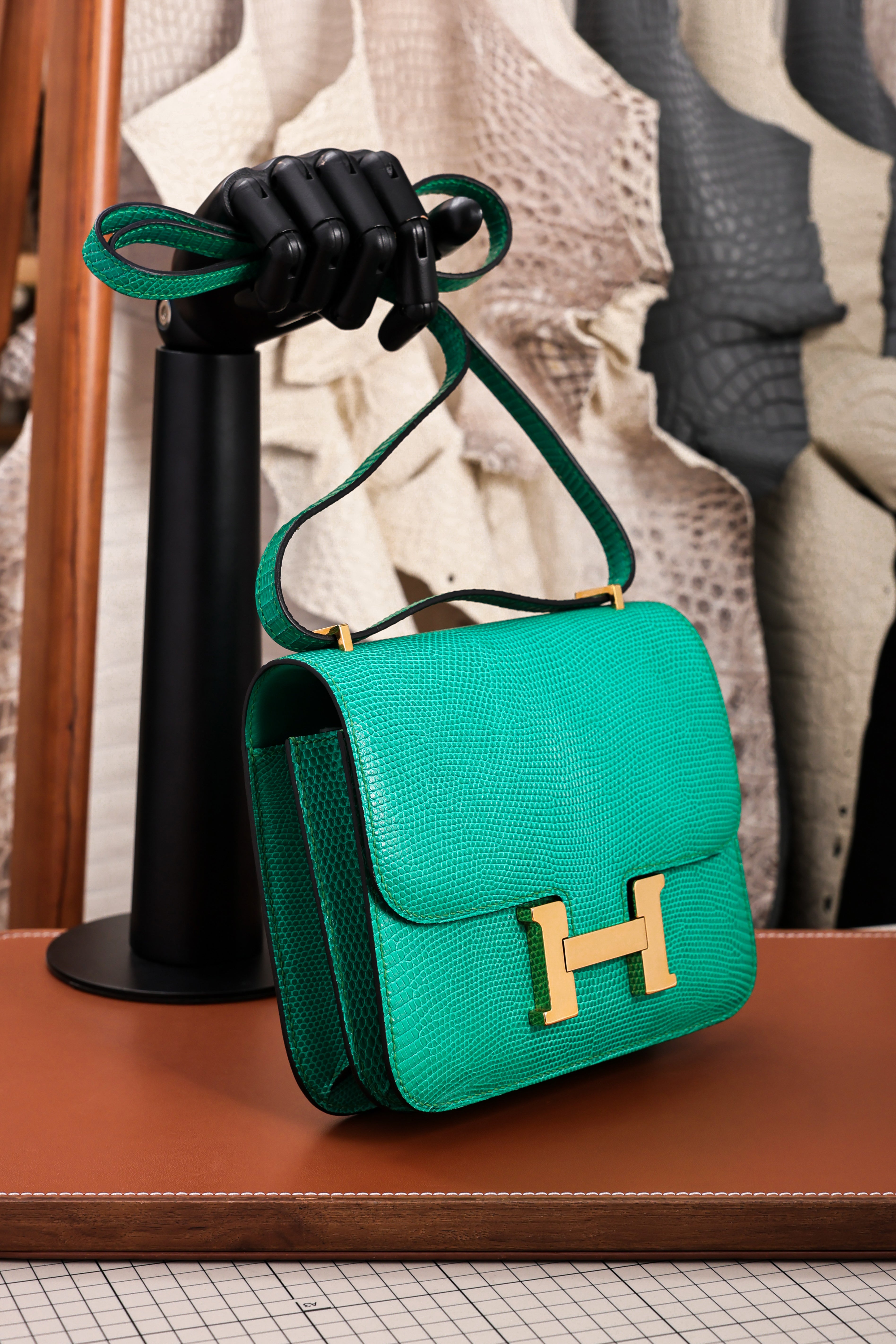 Constance- All Handmade Golden / Sliver Menthe lizard leather